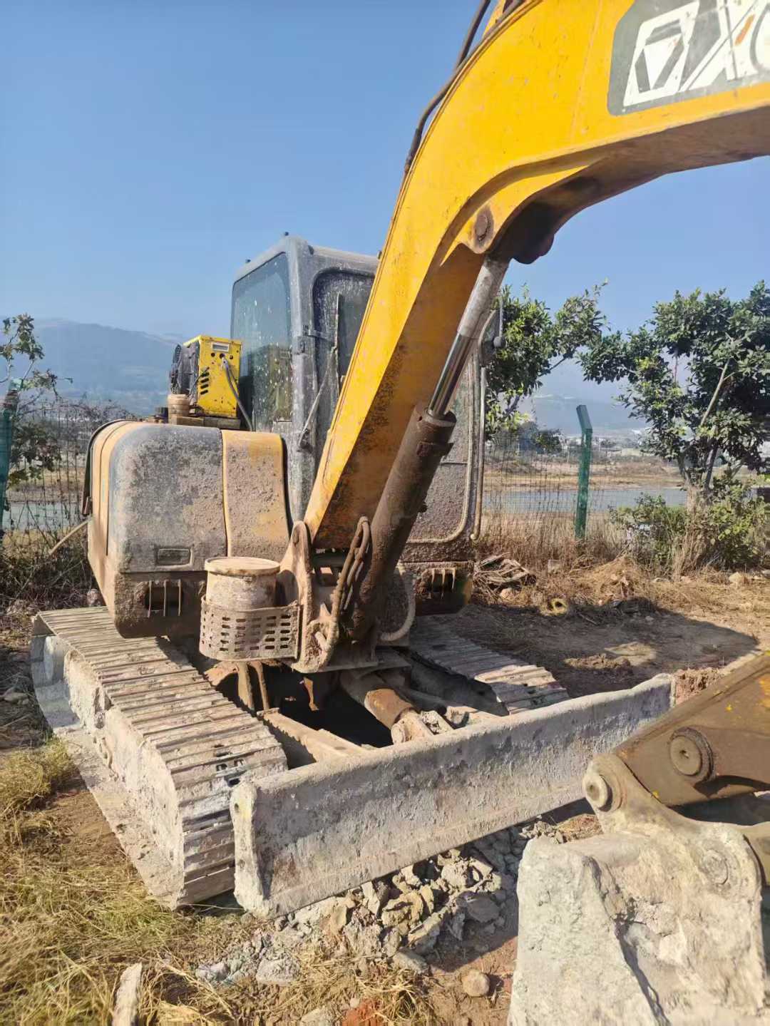 Used XCMG XE60 Excavator 2016 Model / 6