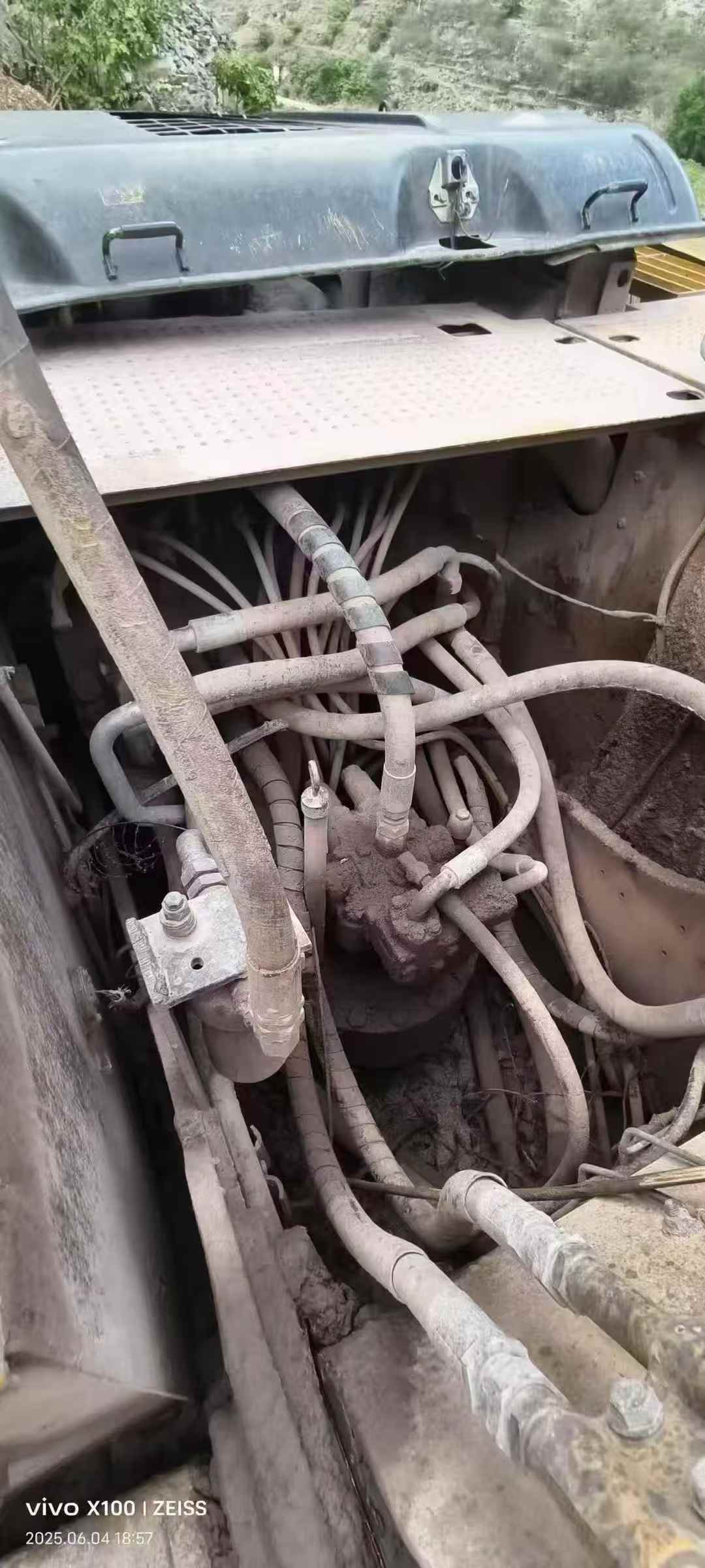 Used Caterpillar 320D Excavator 2016 Model / 3