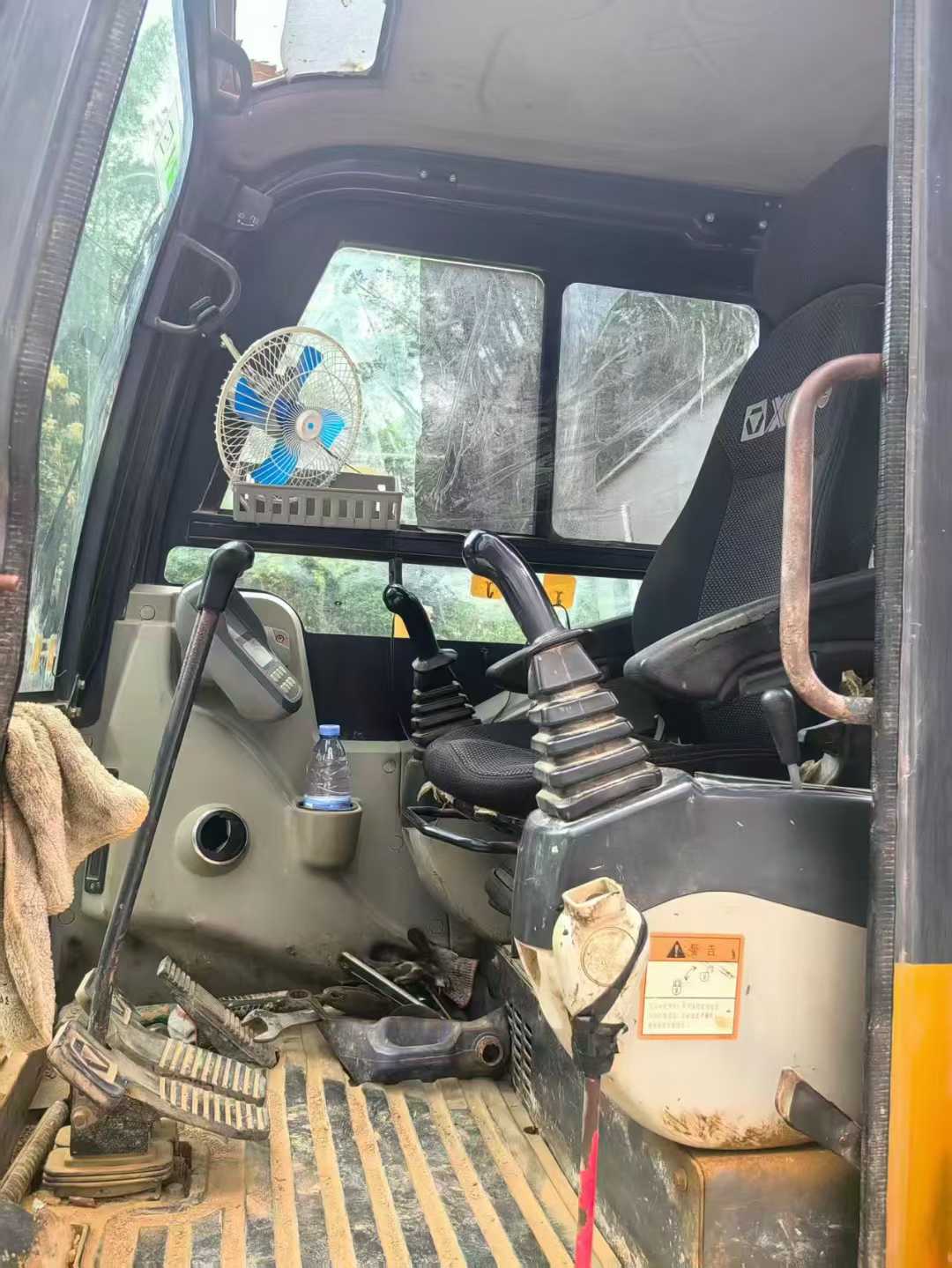 Used XCMG XE60 Excavator 2018 Model / 3