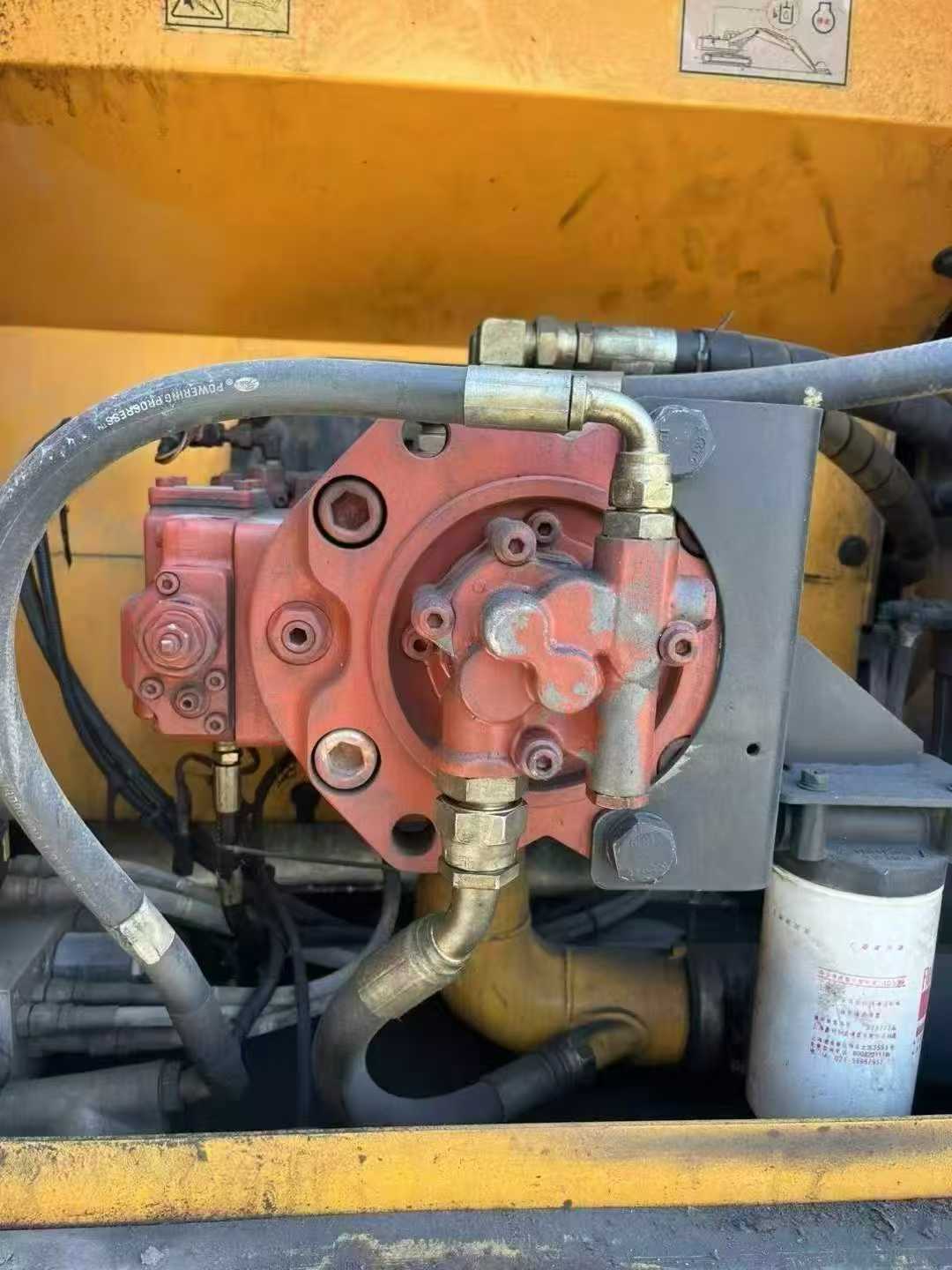 Used Hyundai R215VS Excavator 2018 Model / 3