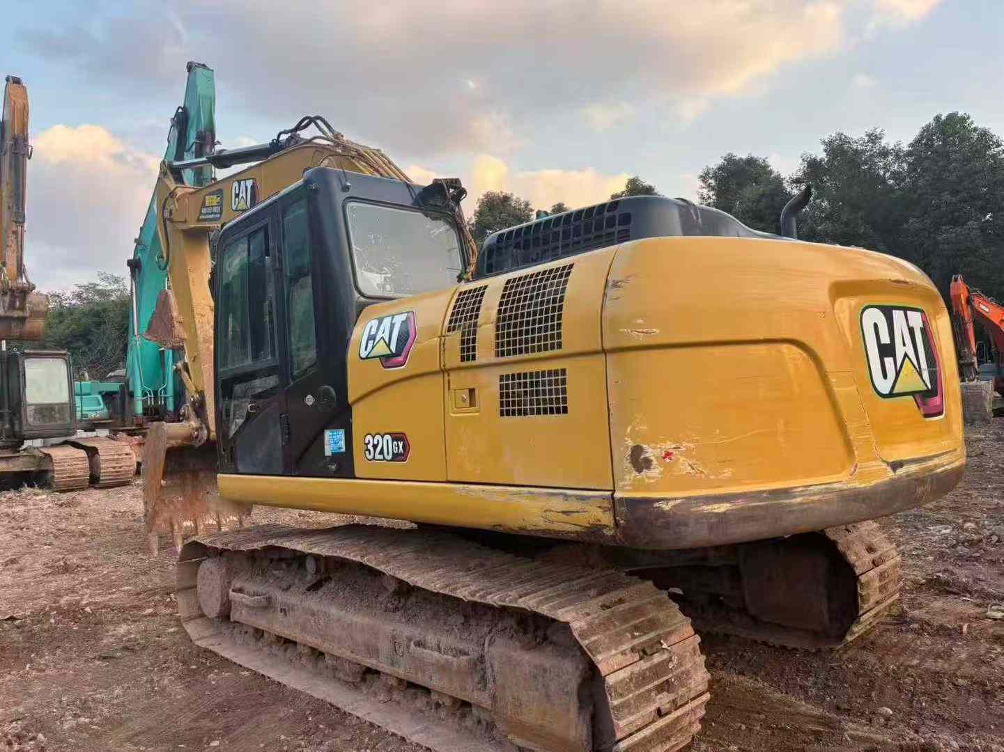 Used Caterpillar CT20 Excavator 2021 Model / 3