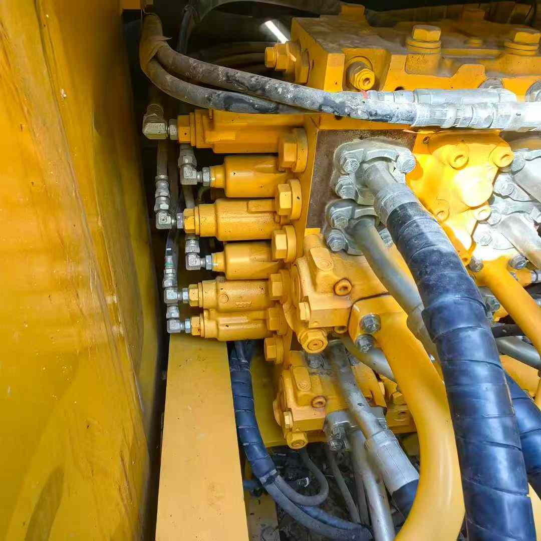 Used Komatsu PC200-8 Excavator 2021 Model / 5