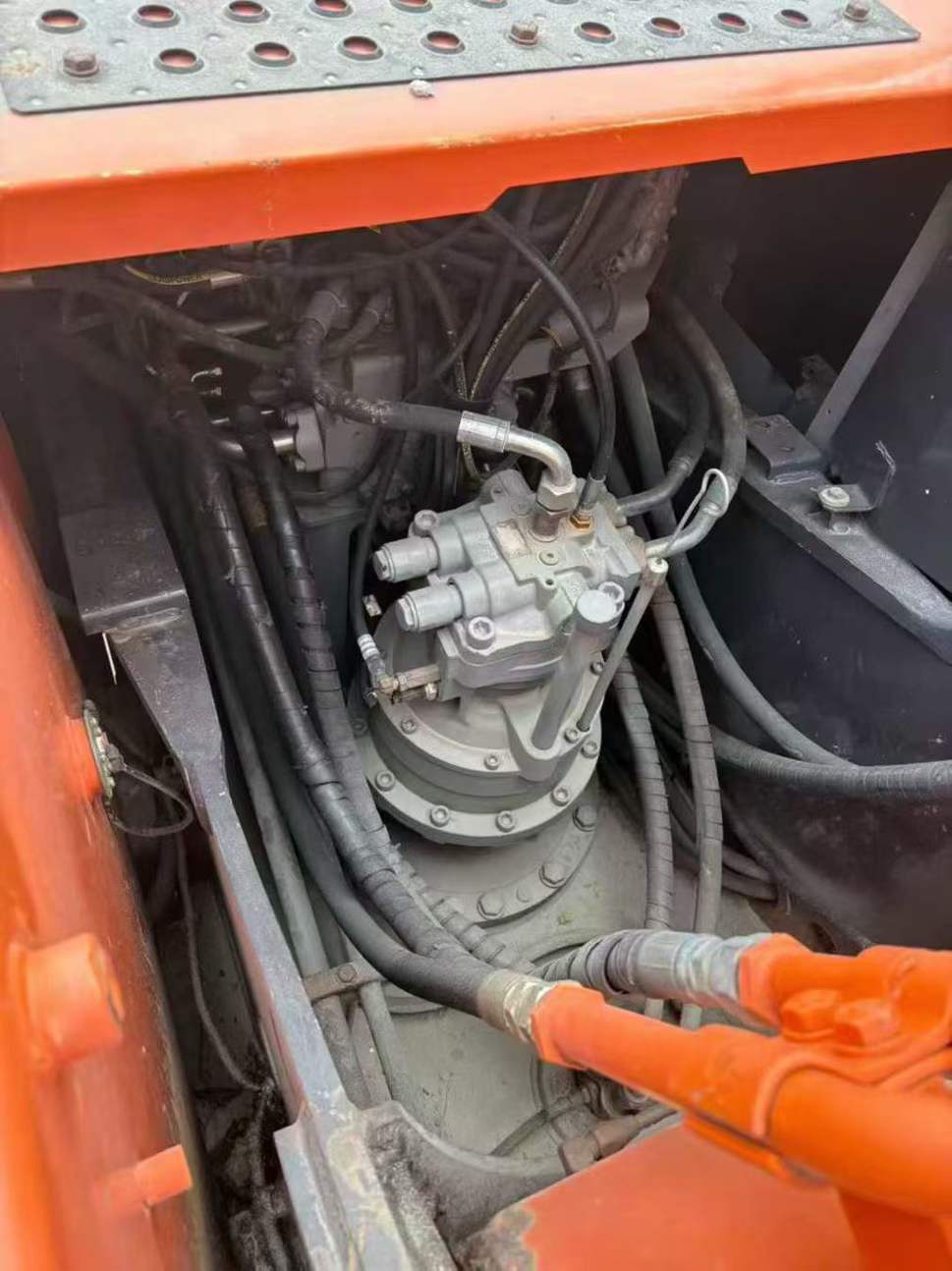 Used Hitachi ZAXIS200 Excavator 2019 Model / 7