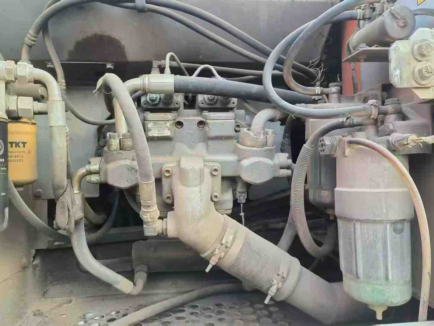 Used Hitachi ZAXIS200 Excavator 2016 Model / 4