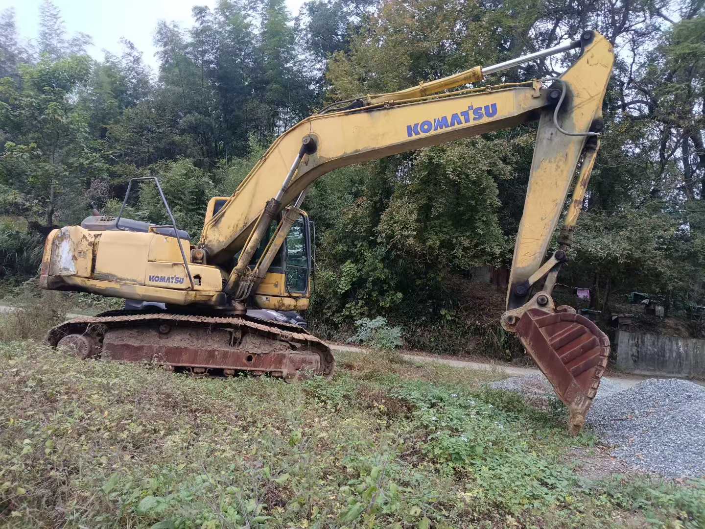 Buy Komatsu PC200-8 Used Excavator / 1