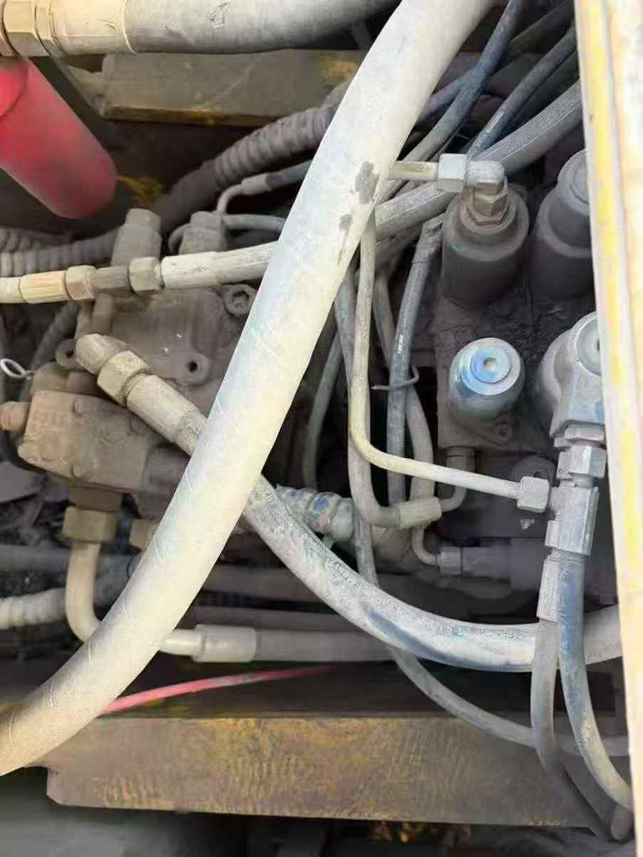 Used XCMG XE215C Excavator 2016 Model / 7