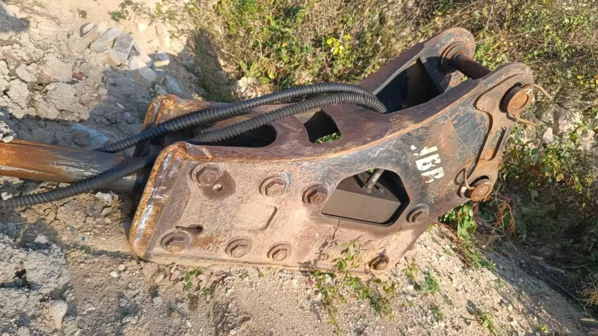 Used Caterpillar 320D Excavator 2012 Model / 8