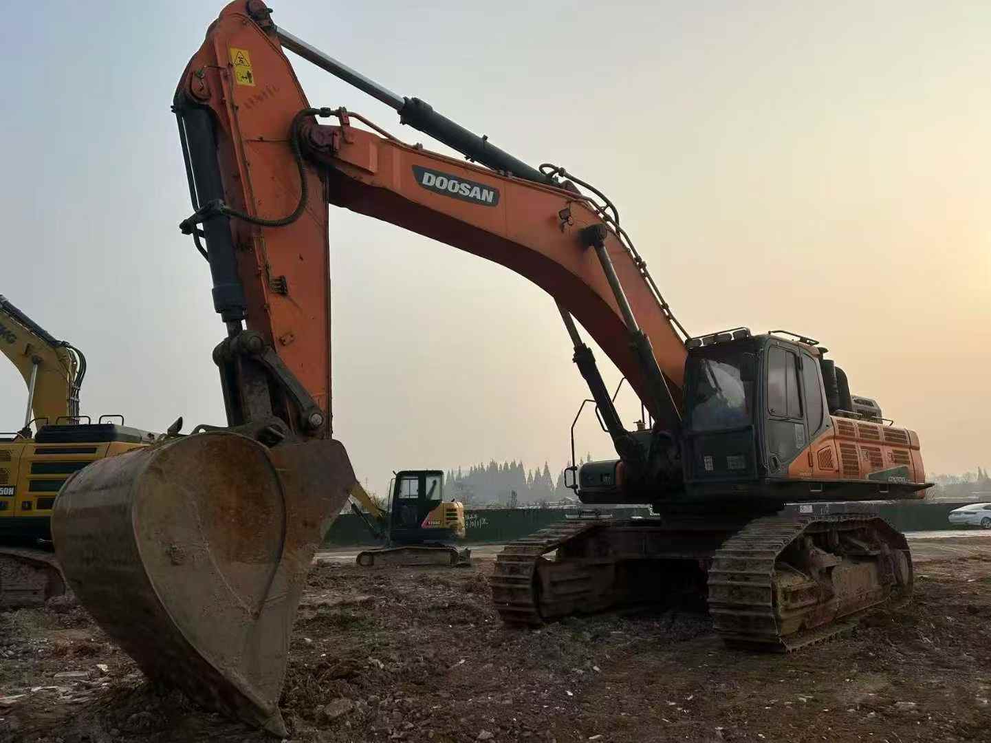 Used Doosan DX500 Excavator 2020 Model / 4