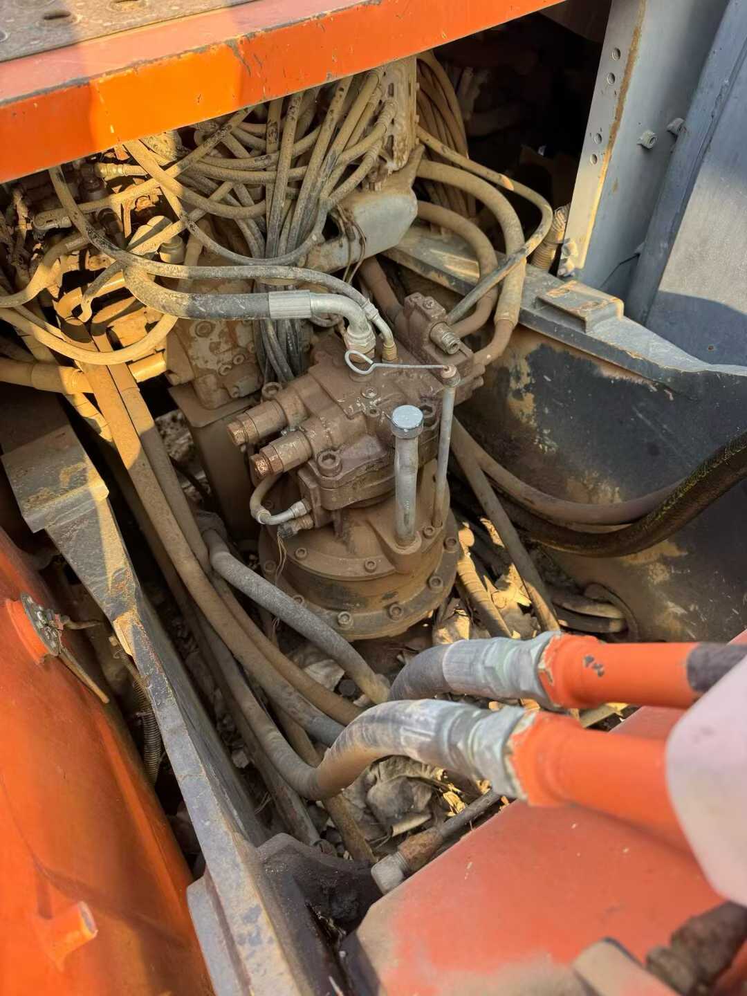 Used Hitachi ZAXIS200 Excavator 2011 Model / 5