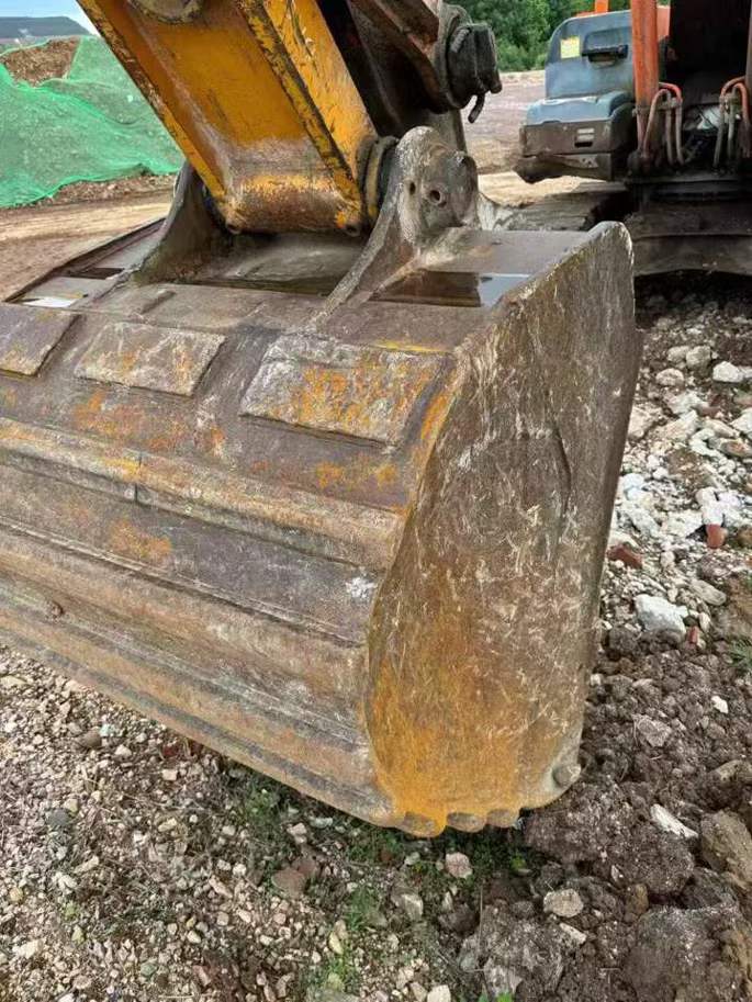 Used Hitachi ZW250 Excavator 2016 Model / 8