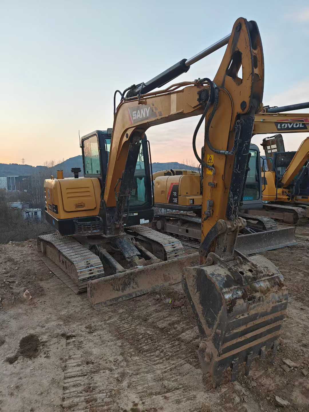 Buy Sany SY60 Used Excavator / 1