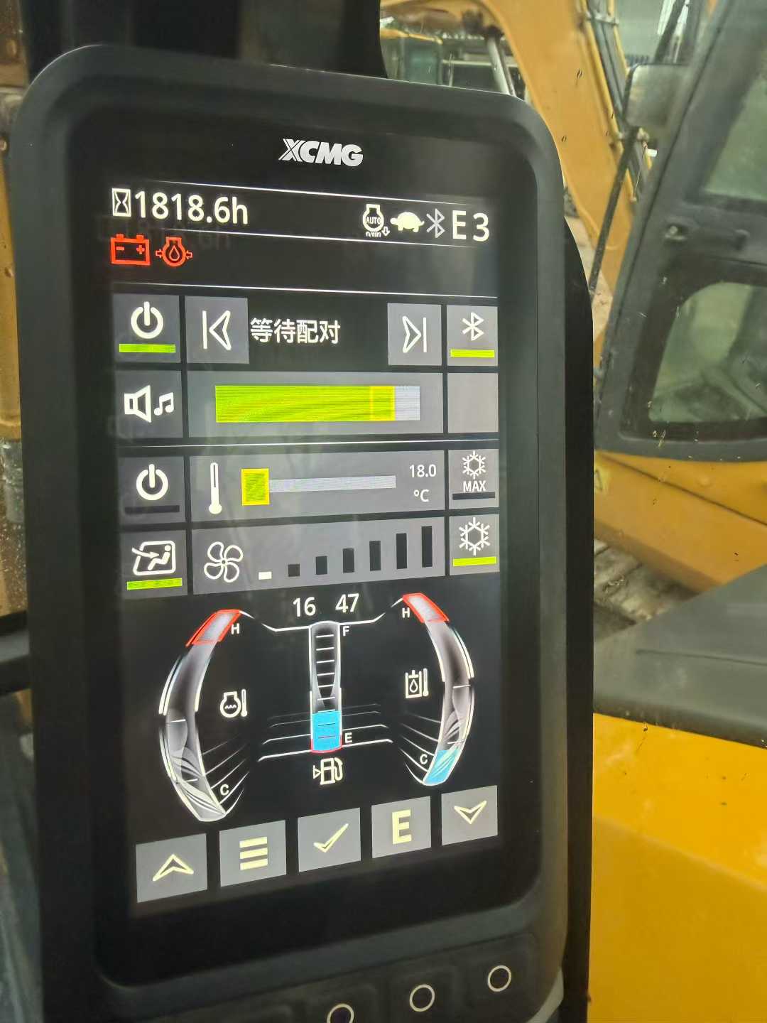 Used XCMG XE60 Excavator 2023 Model / 7