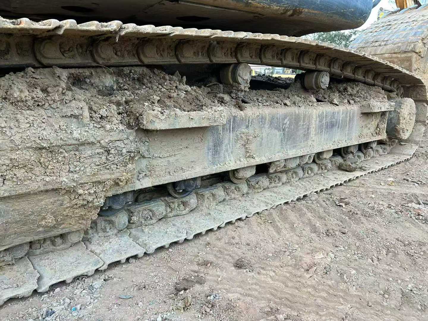 Buy XCMG LW200 Used Excavator / 3 Used XCMG LW200 Excavator 2017 Model / 3