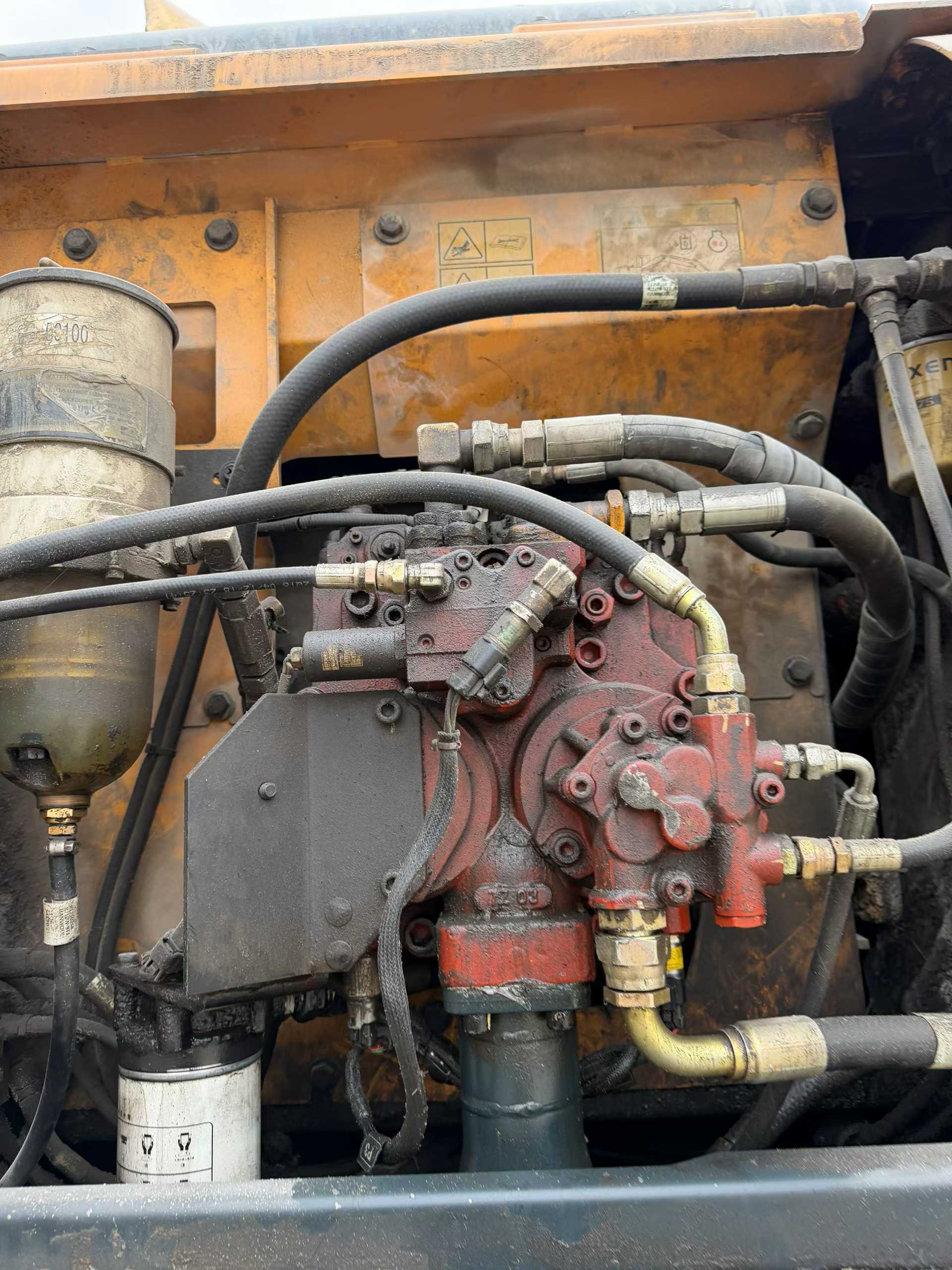 Buy Hyundai R210WVS Used Excavator / 6 Used Hyundai R210WVS Excavator 2018 Model / 6