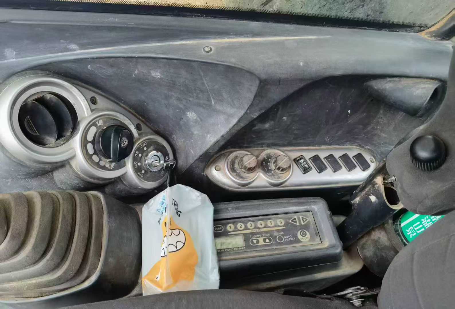 Used Kato HD1430 Excavator 2016 Model / 6