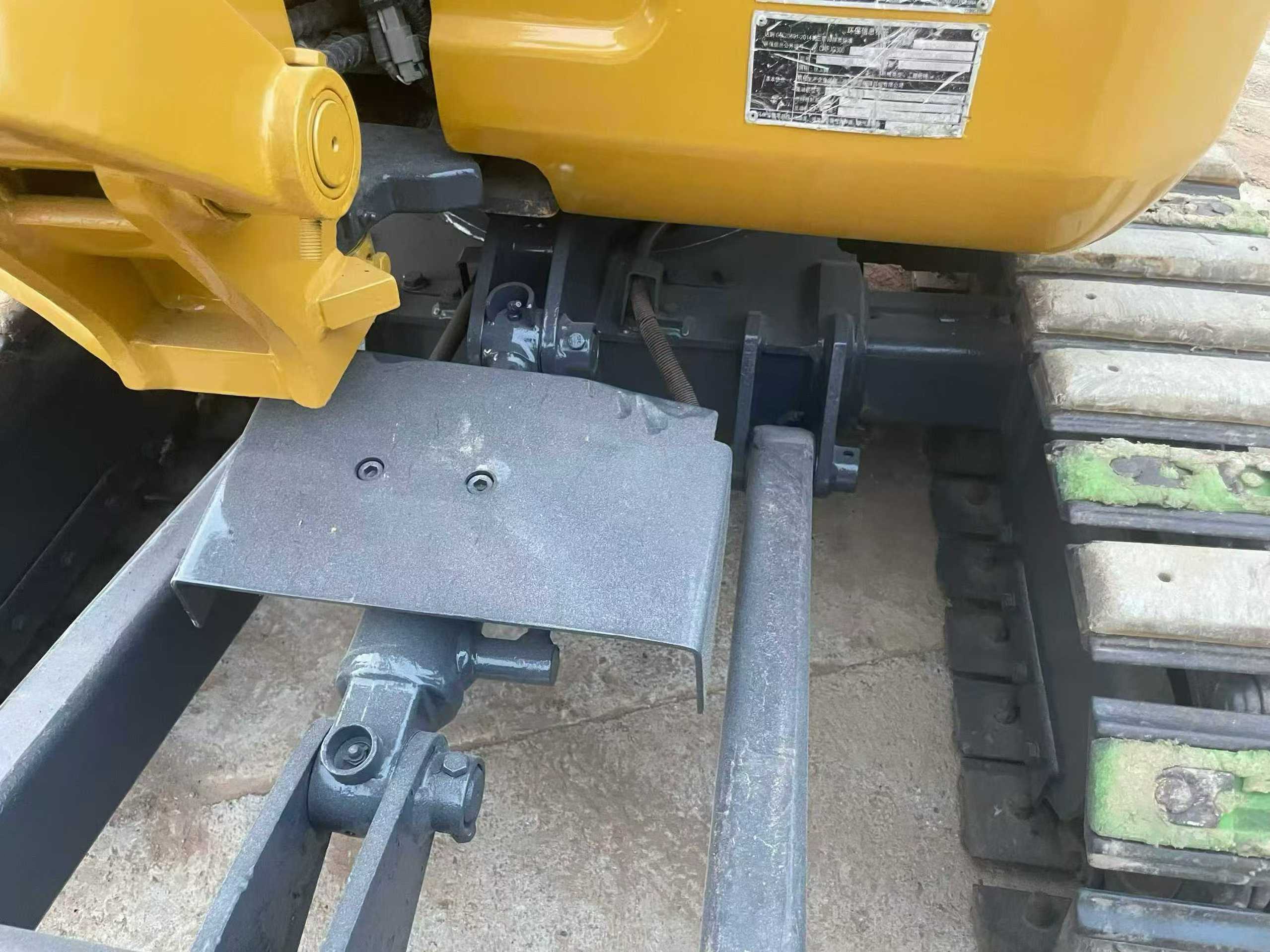 Used XCMG XE15U Excavator 2020 Model / 5