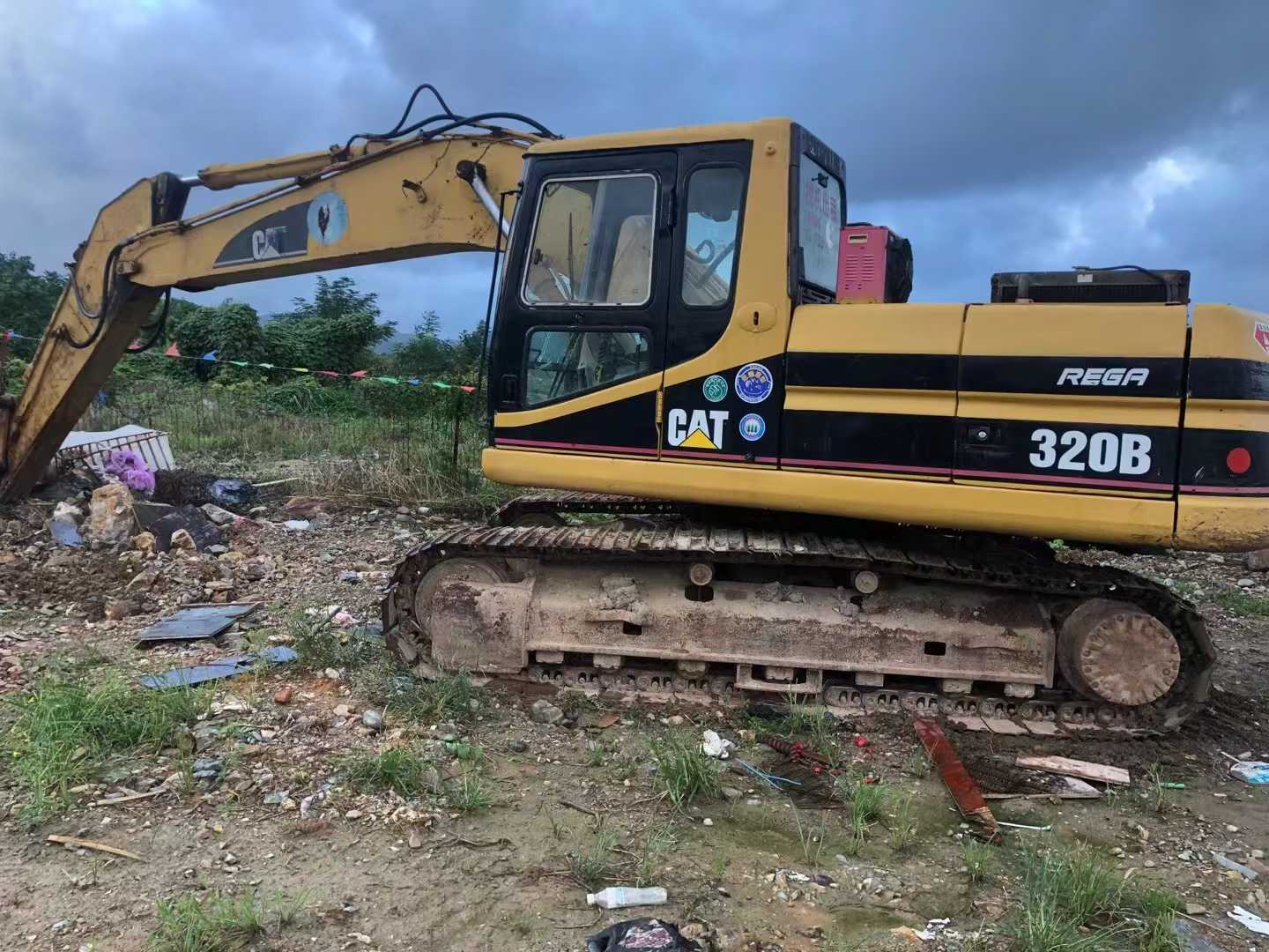 Used Sumitomo SH200 Excavator 2016 Model / 2