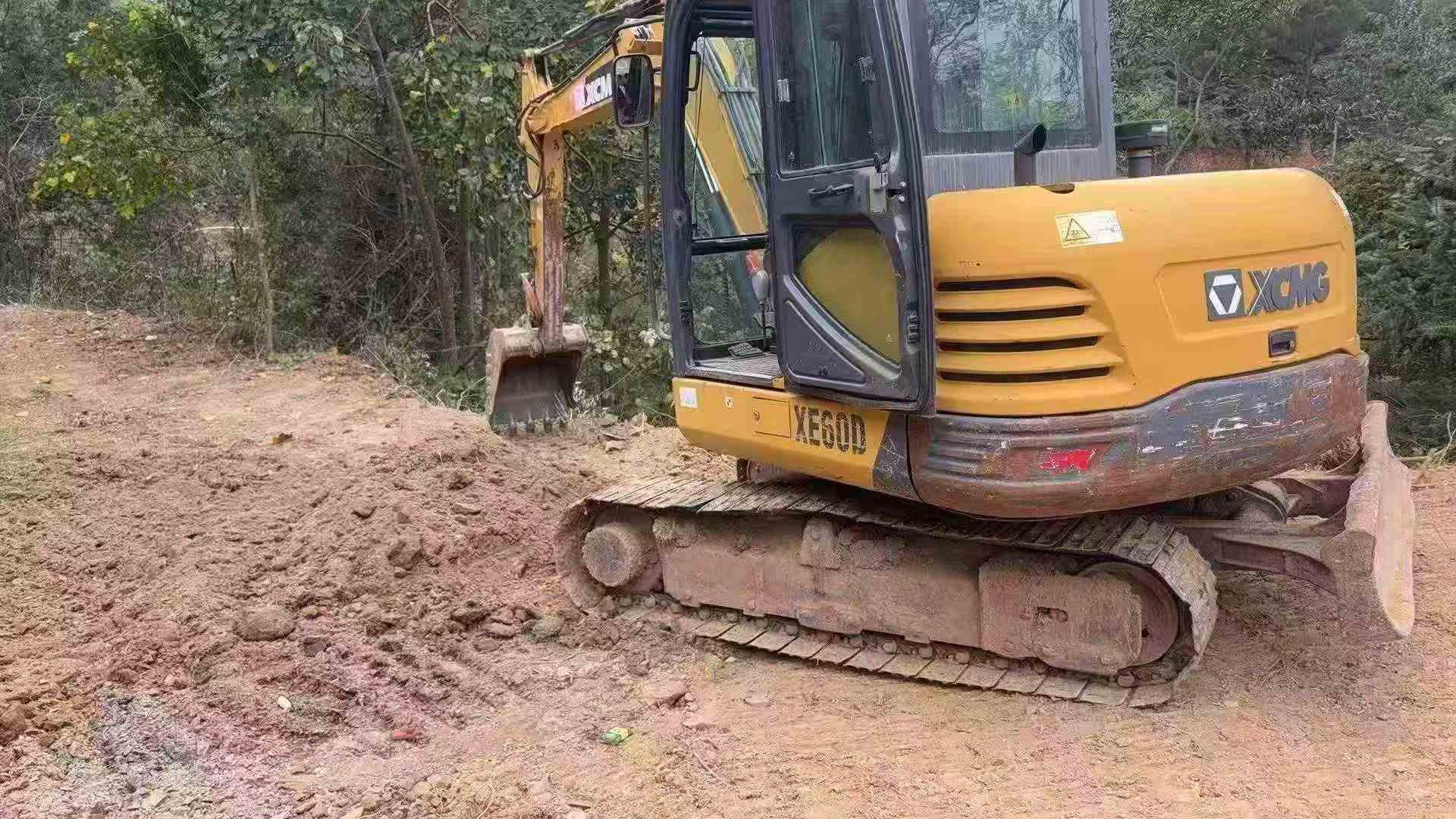 Used XCMG XE60DA Excavator 2019 Model / 4