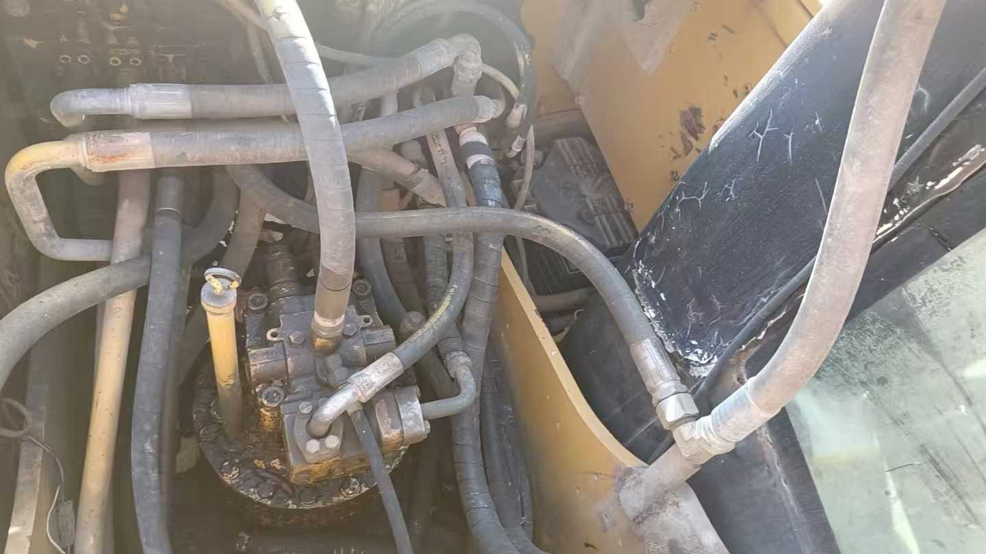 Used Caterpillar 320D Excavator 2012 Model / 5