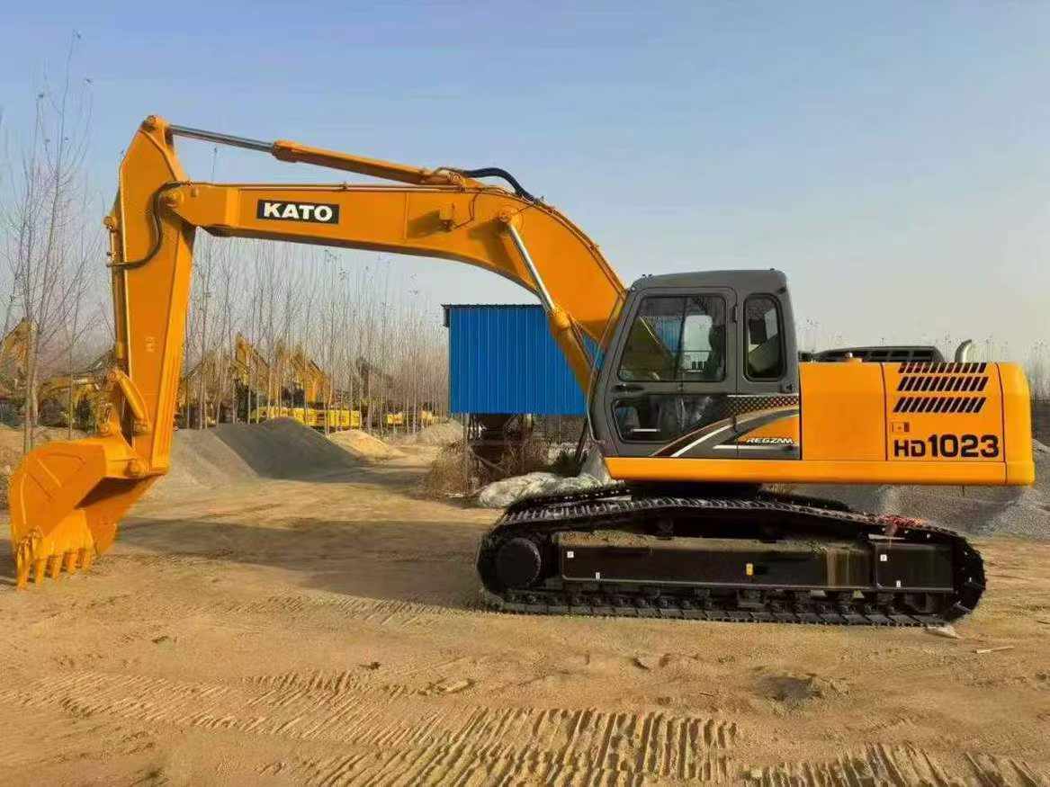 Used Kato HD1023 Excavator 2022 Model / 3