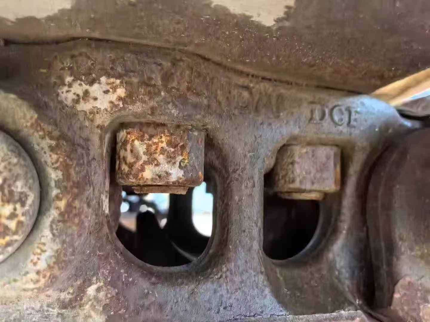 Used Hyundai R385LC-9T Excavator 2016 Model / 9