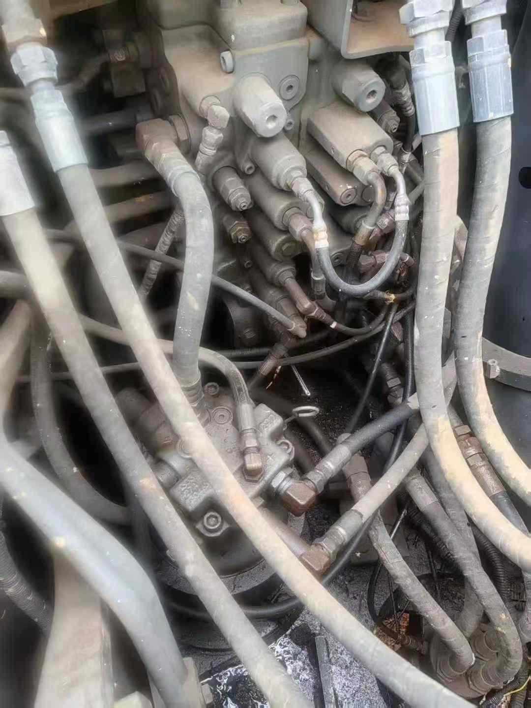 Buy Sumitomo SH120 Used Excavator / 6 Used Sumitomo SH120 Excavator 2016 Model / 6