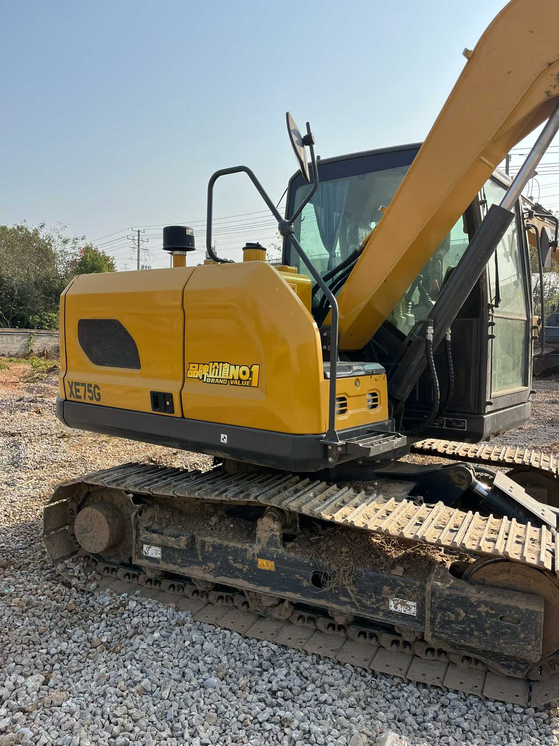 Used XCMG XE75WD Excavator 2016 Model / 3