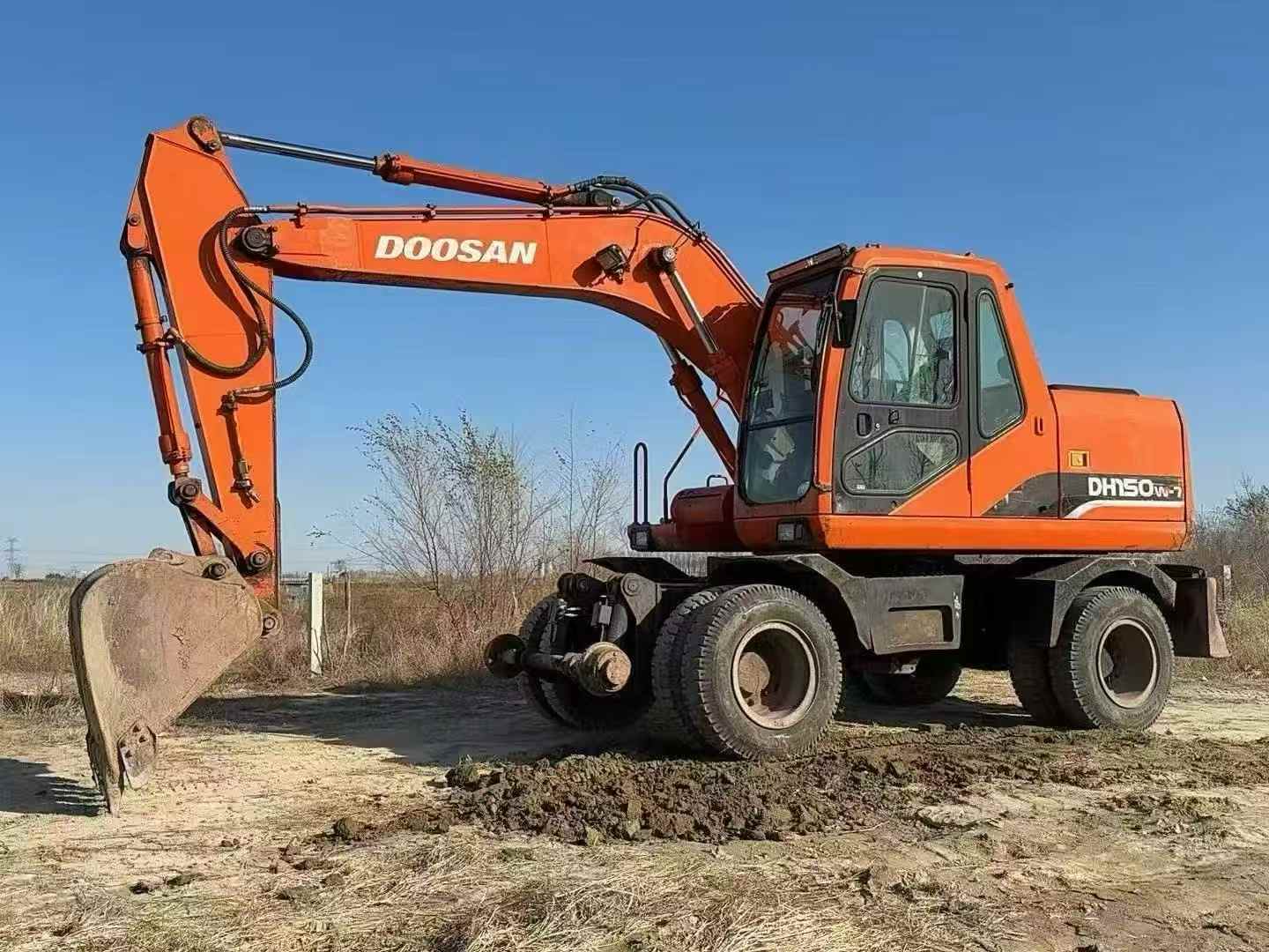 Used Doosan DX15 Excavator 2016 Model / 7