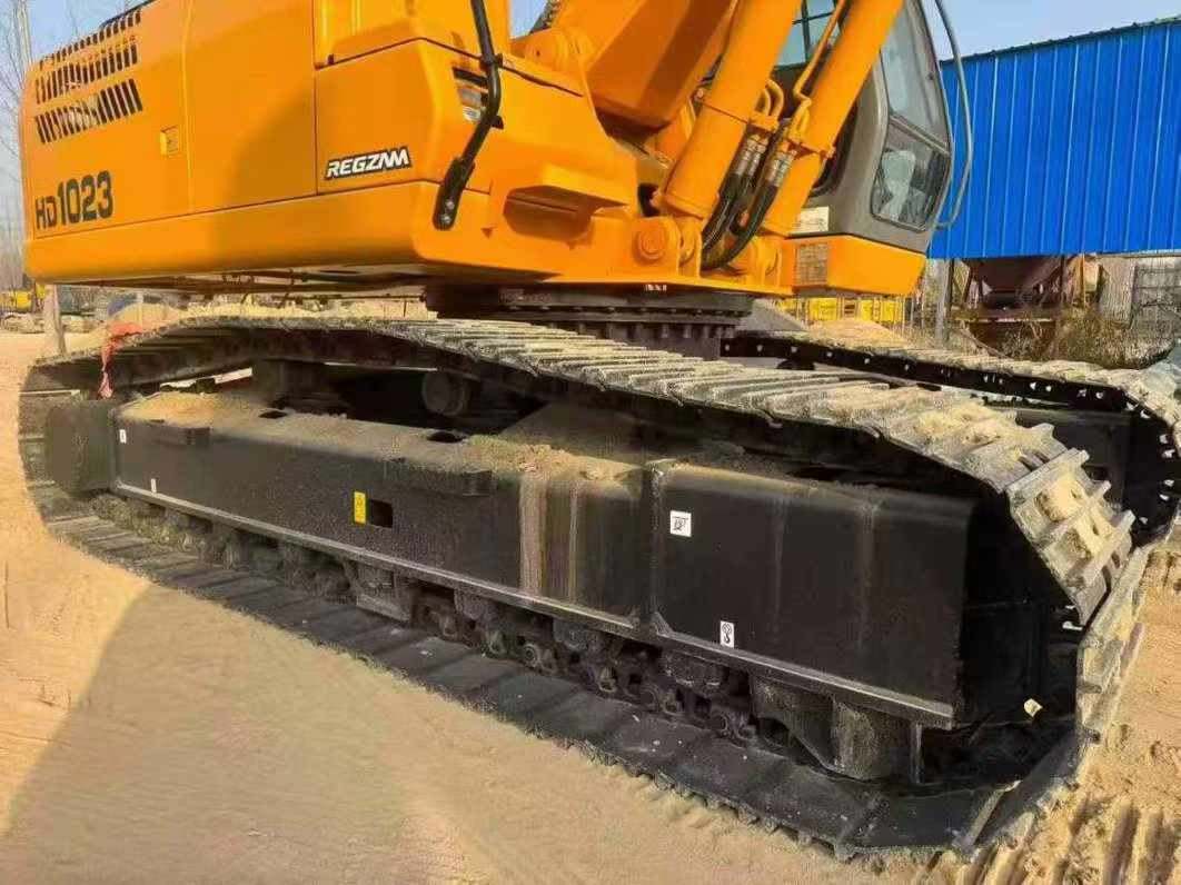 Used Kato HD1023 Excavator 2022 Model / 8