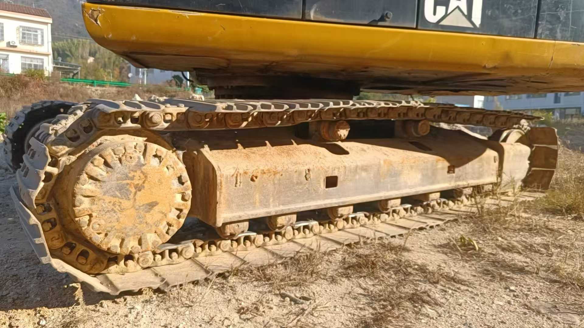 Used Caterpillar 320D Excavator 2012 Model / 3