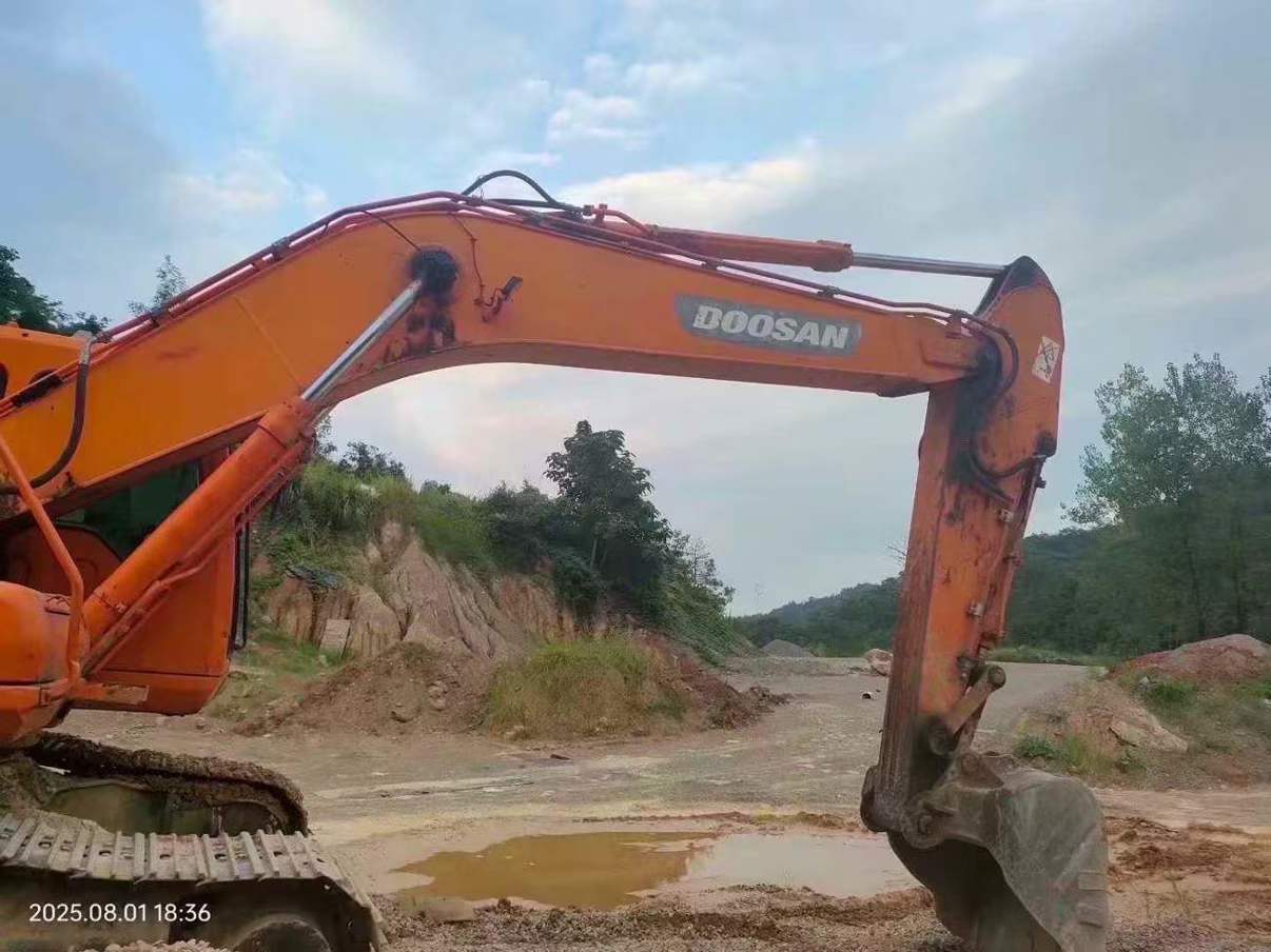 Buy Doosan DX15 Used Excavator / 4 Used Doosan DX15 Excavator 2012 Model / 4