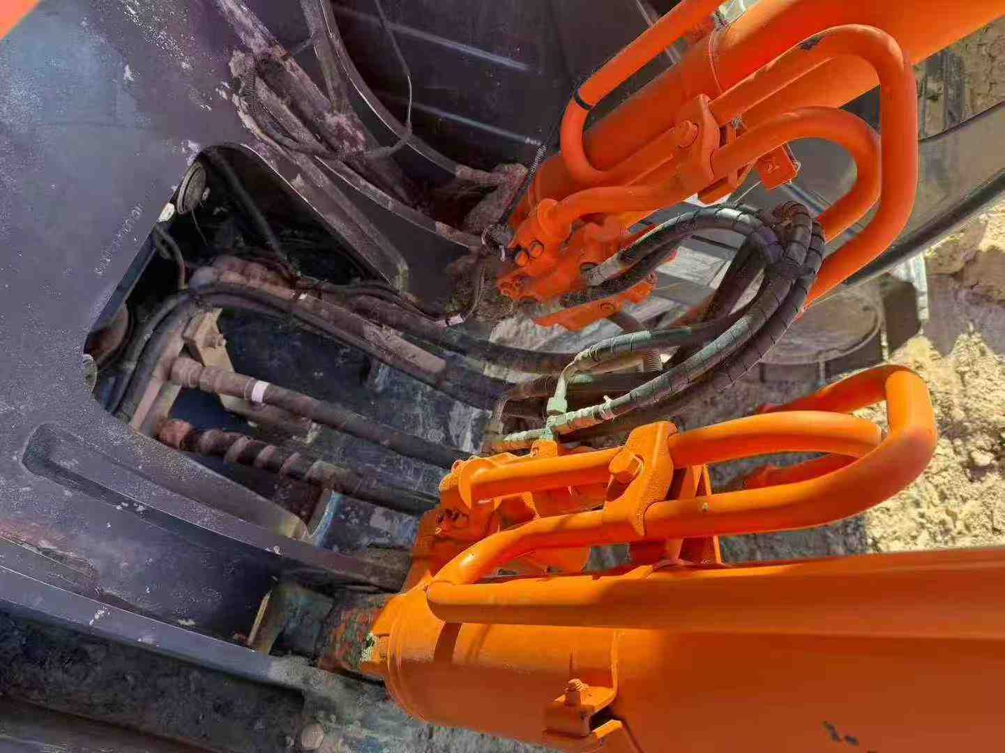 Used Hitachi ZAXIS200 Excavator 2016 Model / 3