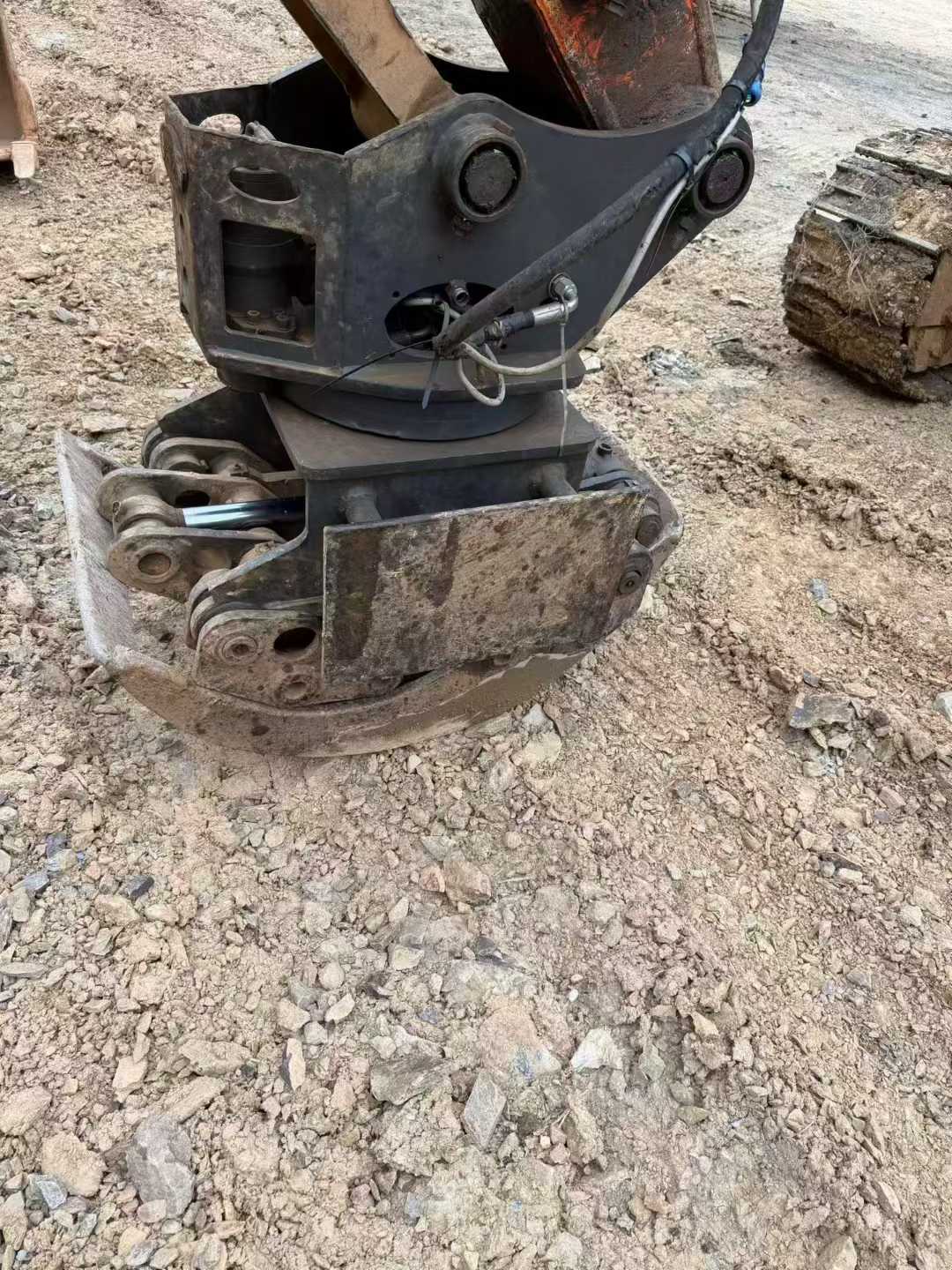 Used Hitachi ZX120 Excavator 2016 Model / 7