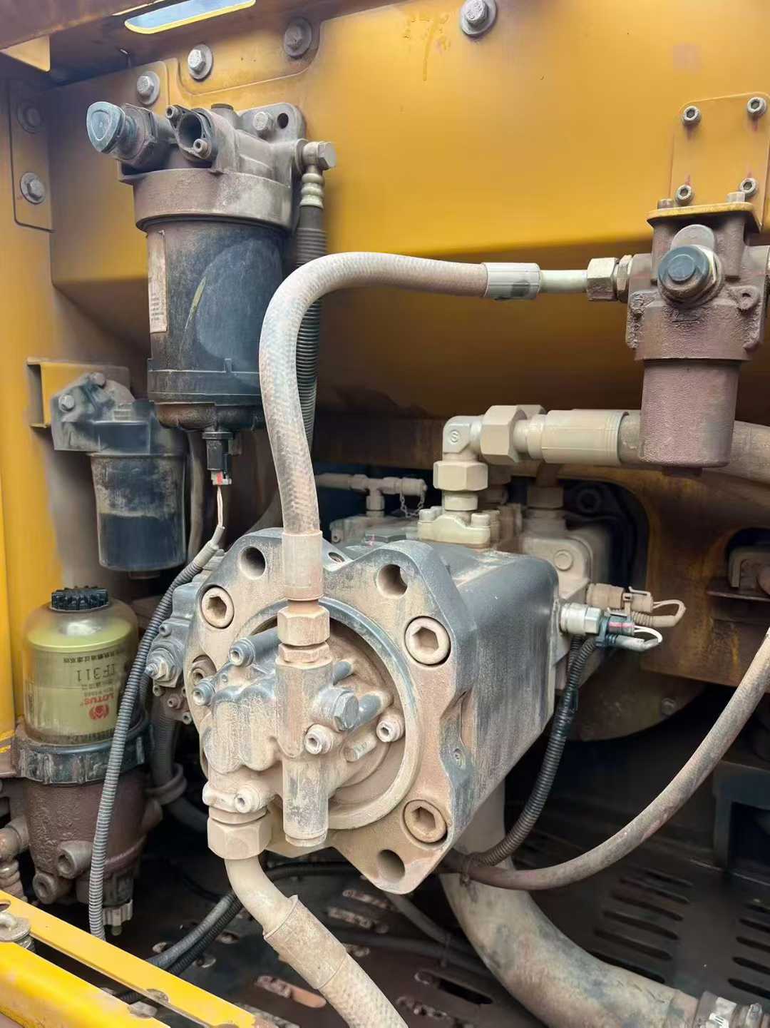 Used XCMG LW200 Excavator 2020 Model / 7