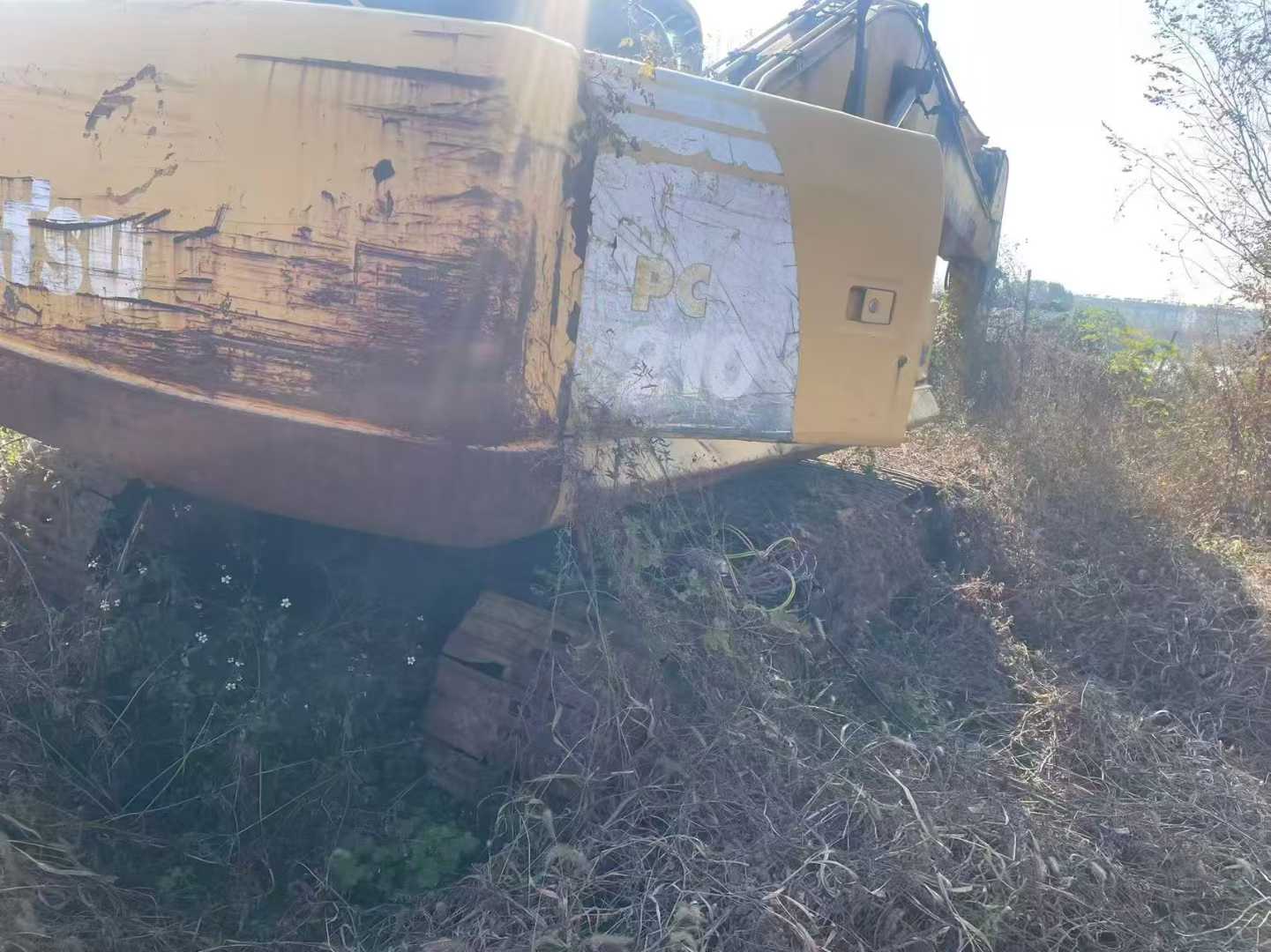 Used Komatsu PC210 Excavator 2016 Model / 2