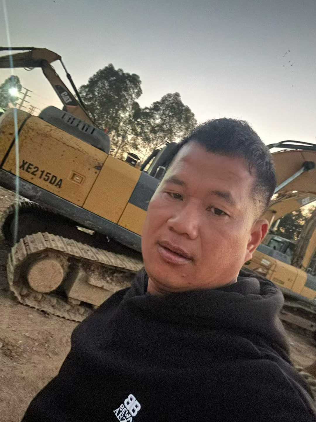 Buy XCMG LW200 Used Excavator / 1