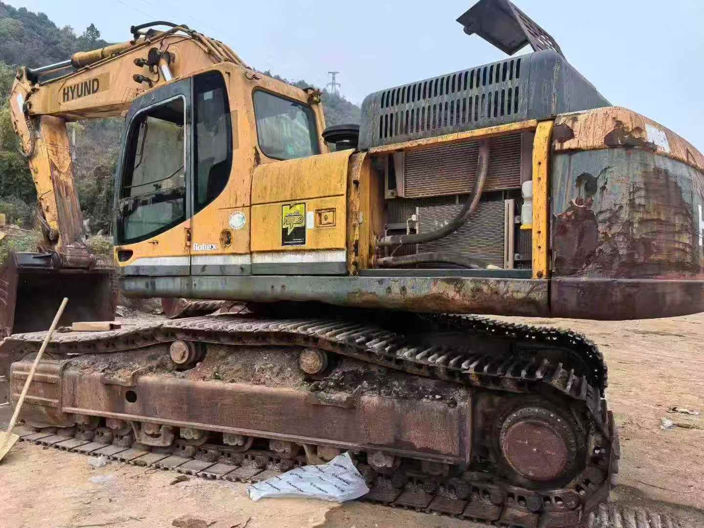 Used Hyundai R385LC-9T Excavator 2016 Model / 2