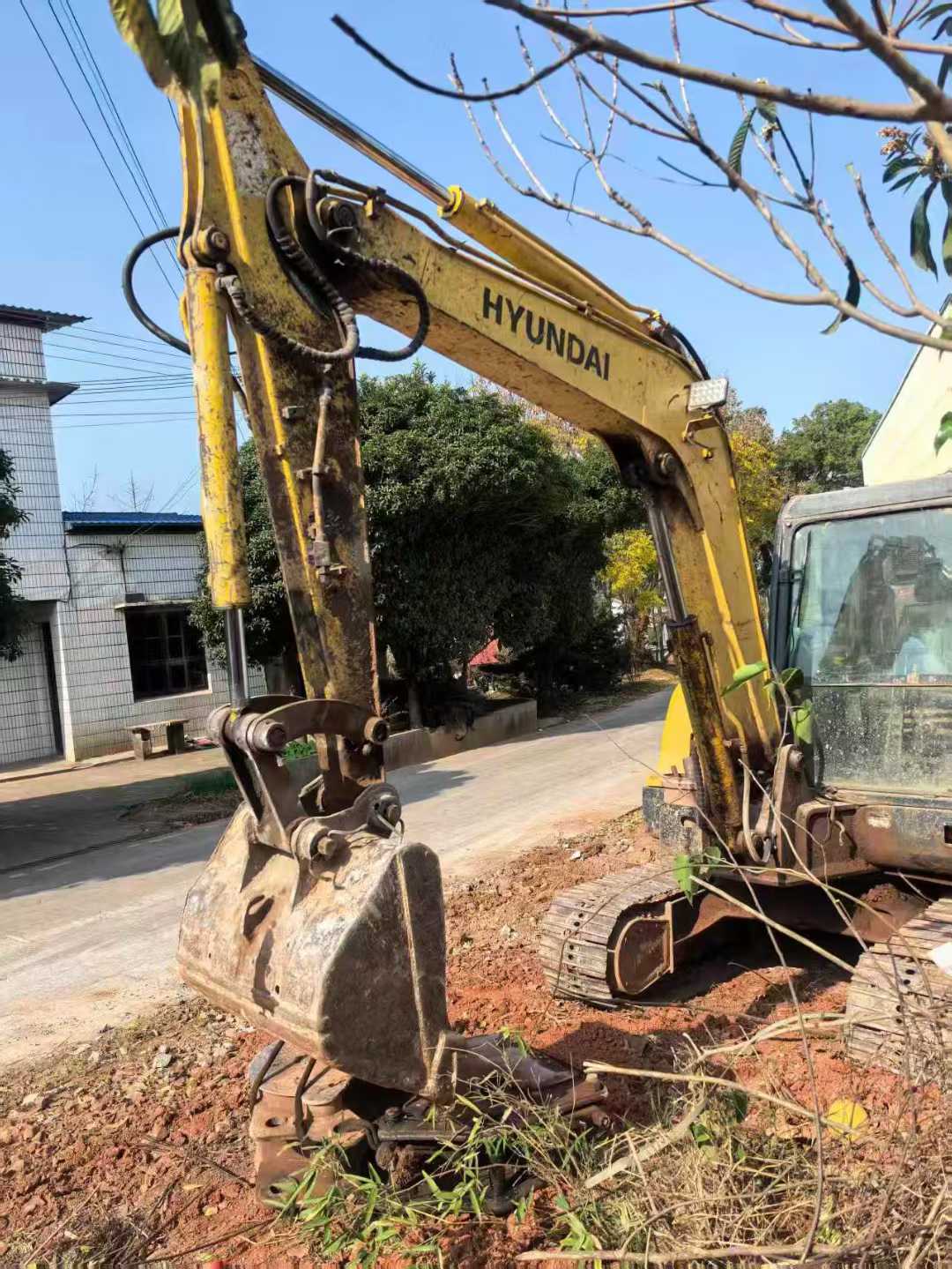 Buy Hyundai HX60 Used Excavator / 8 Used Hyundai HX60 Excavator 2013 Model / 8