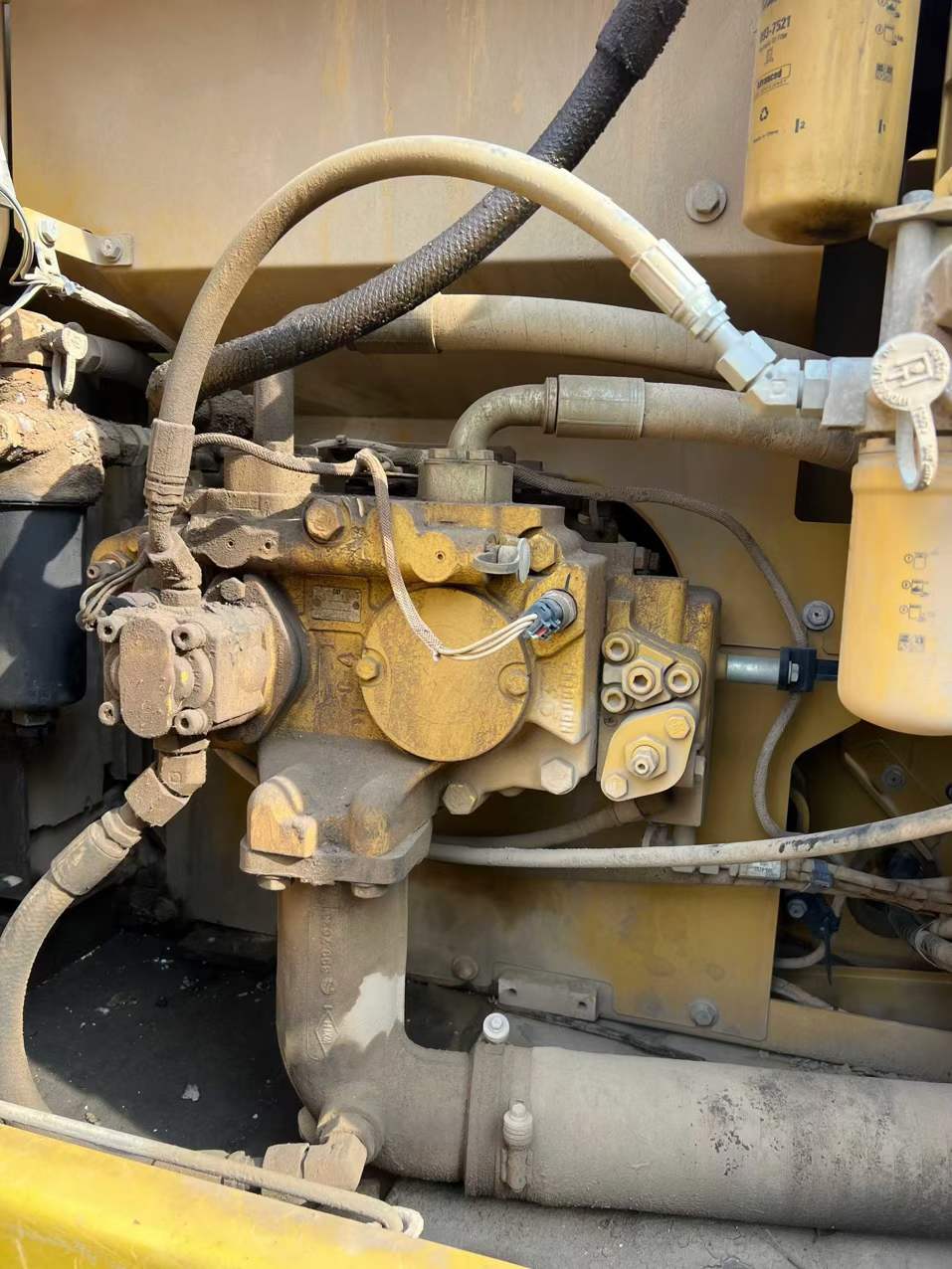 Used Caterpillar 323 Excavator 2017 Model / 3