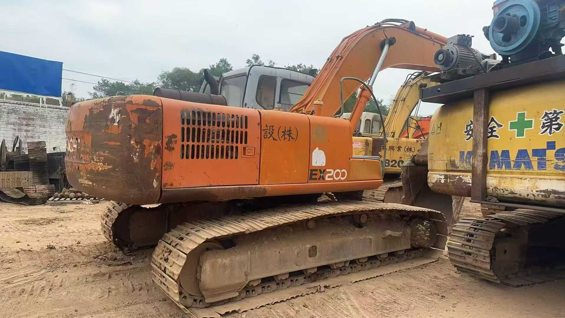 Used Hitachi ZAXIS200 Excavator 2016 Model / 3