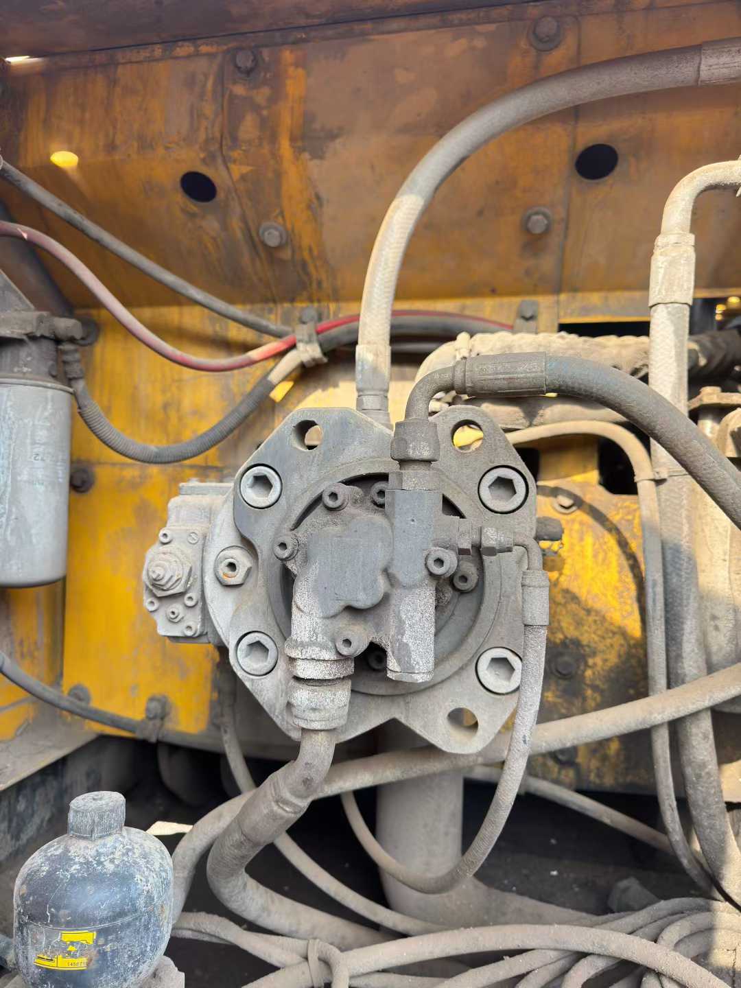 Used Volvo EC210 Heavy Duty Excavator 2016 Model / 4