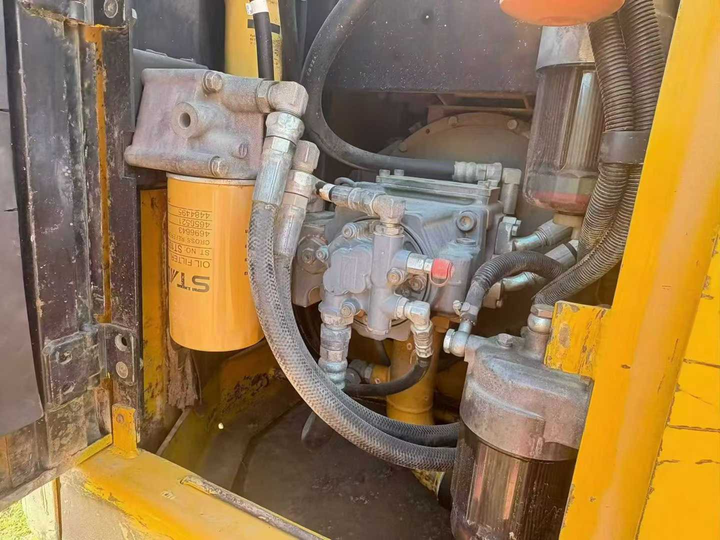 Used Kato HD512V Excavator 2016 Model / 8