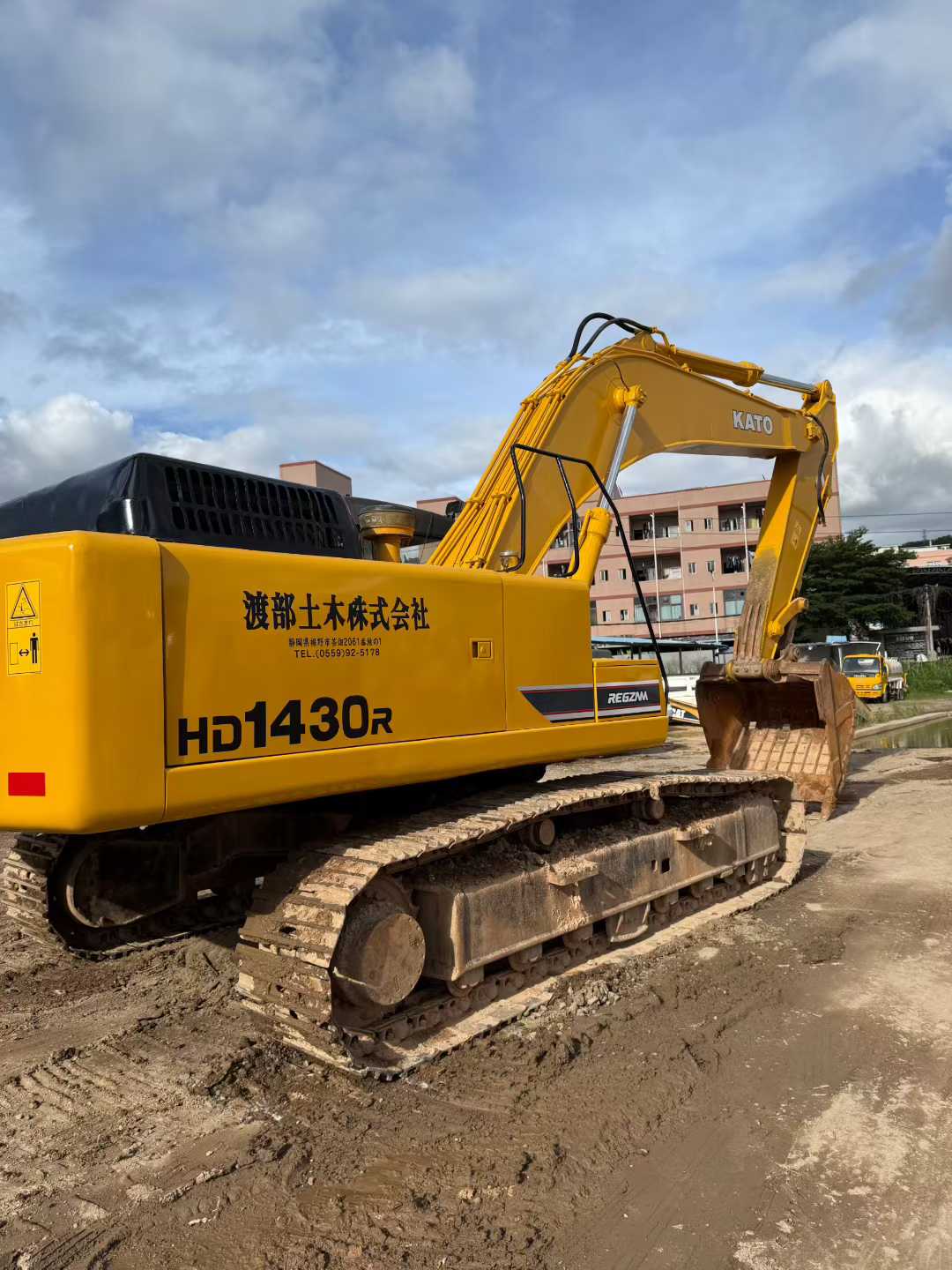 Used Kato HD1430R Excavator 2016 Model / 3