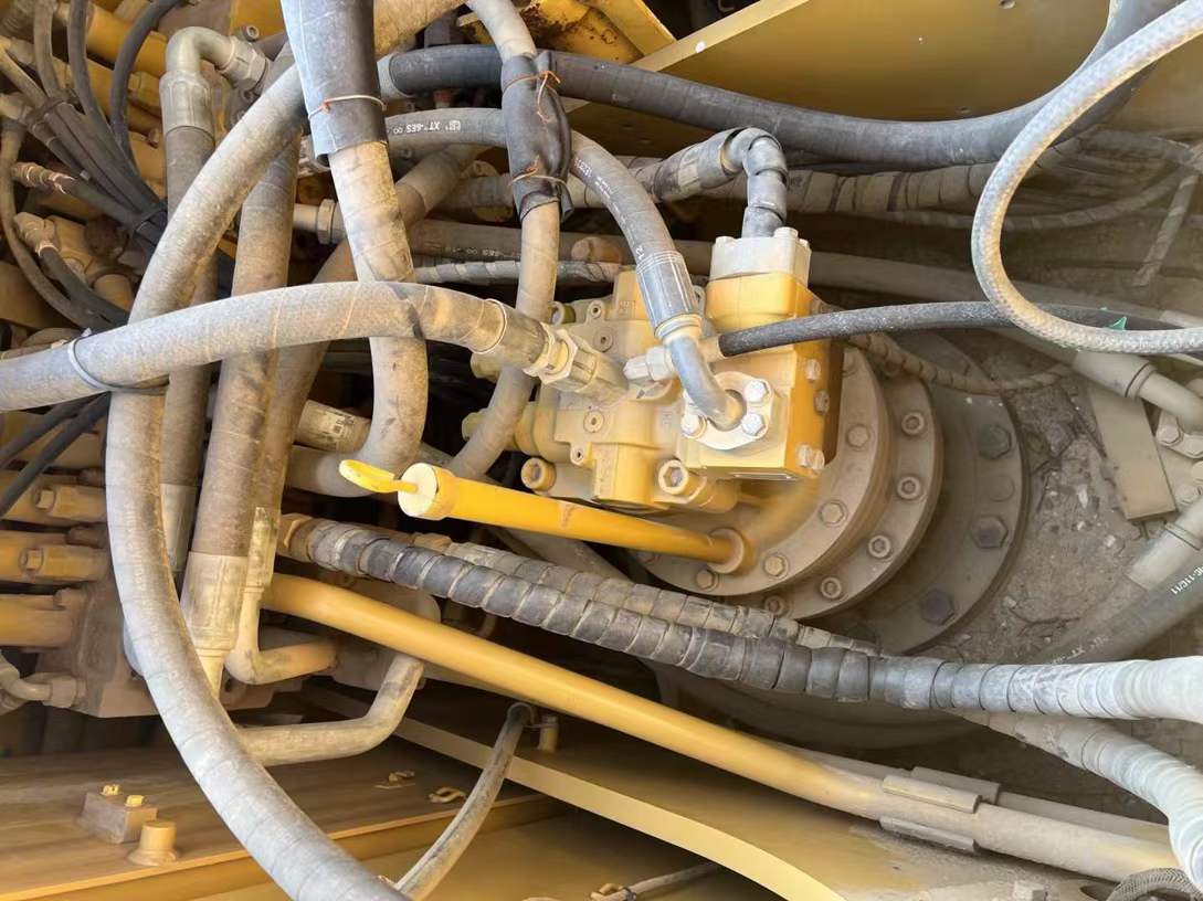 Used Caterpillar 320D Excavator 2016 Model / 3