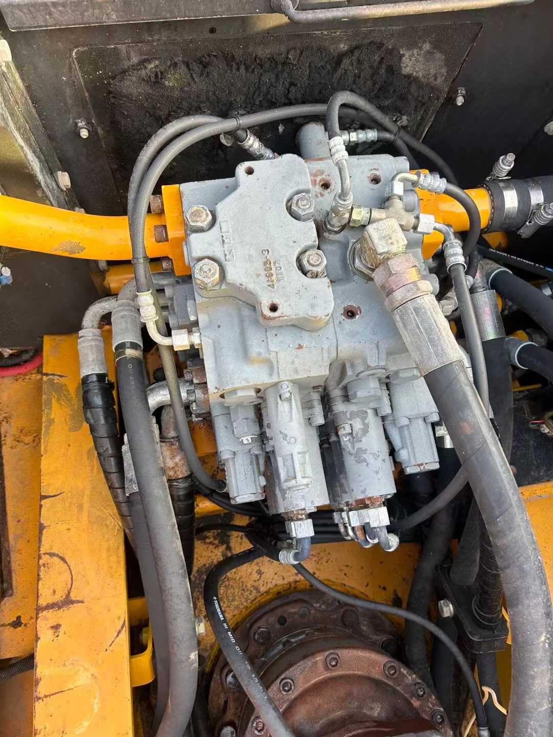 Used Kato HD820R Excavator 2016 Model / 6