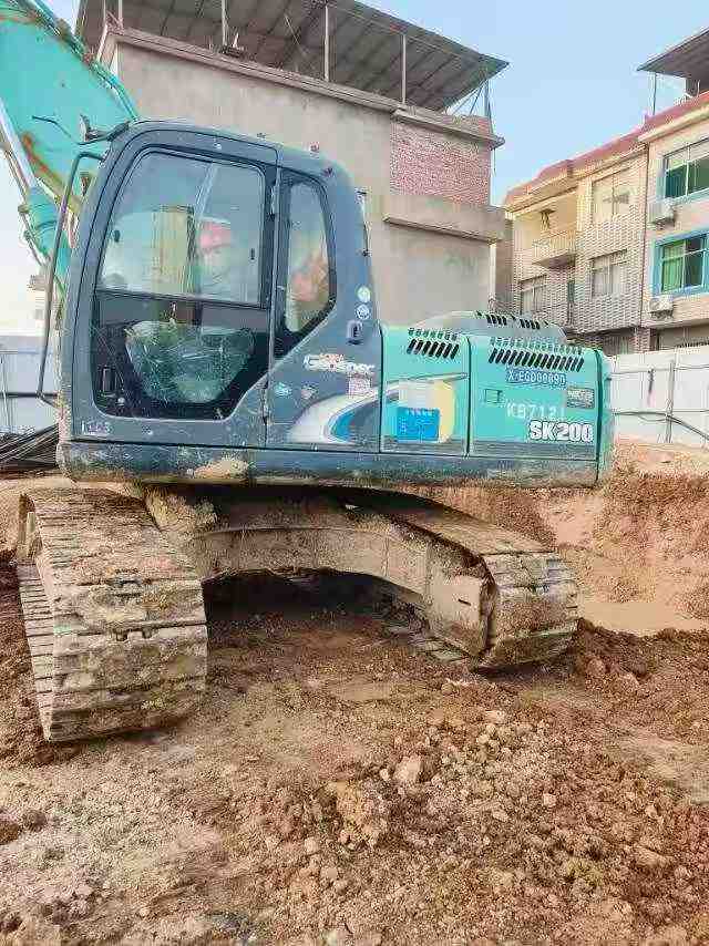 Used Kobelco SK200 Excavator 2012 Model / 5