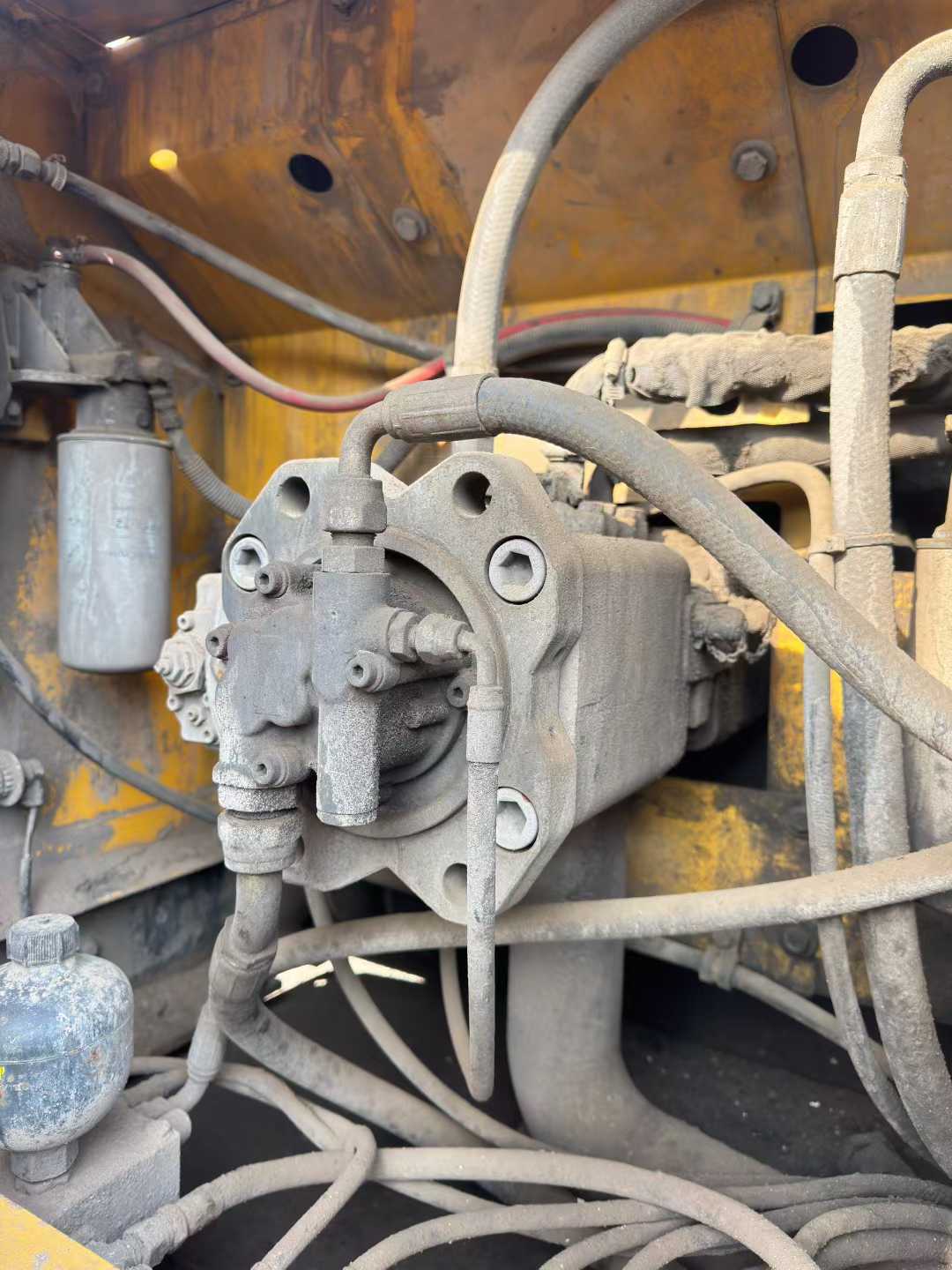 Used Volvo EC210 Heavy Duty Excavator 2016 Model / 2