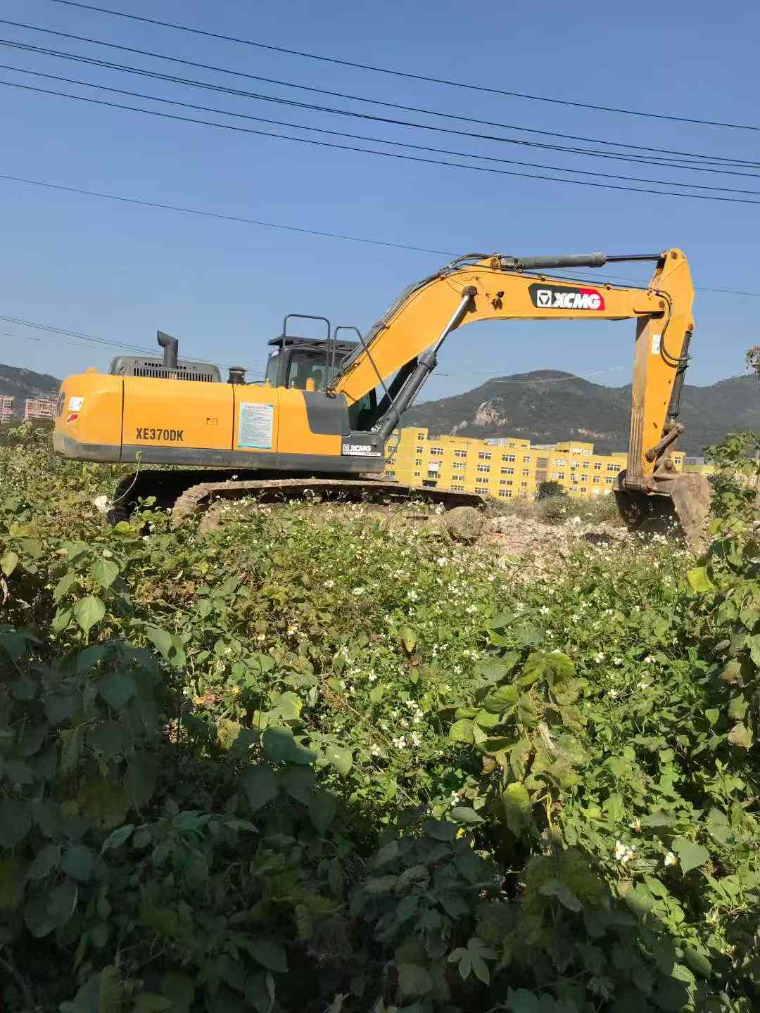 Used XCMG XE370 Excavator 2021 Model / 4