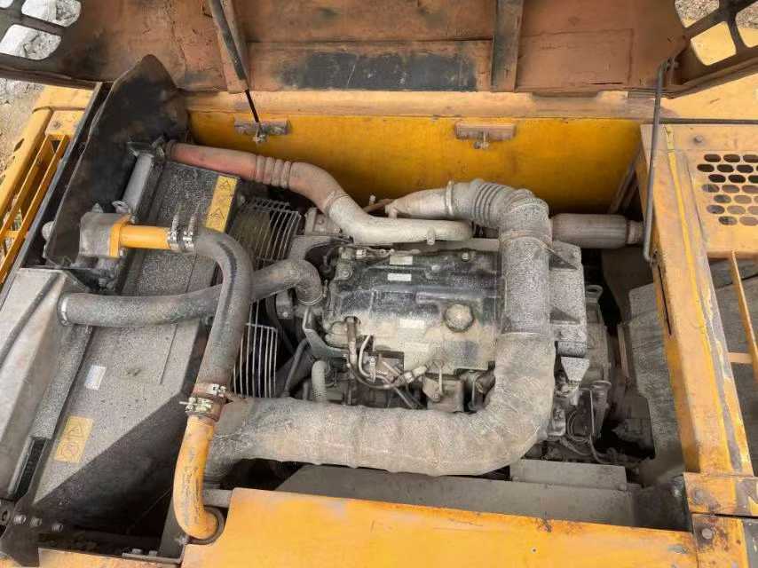 Used Kato HD820R Excavator 2017 Model / 3