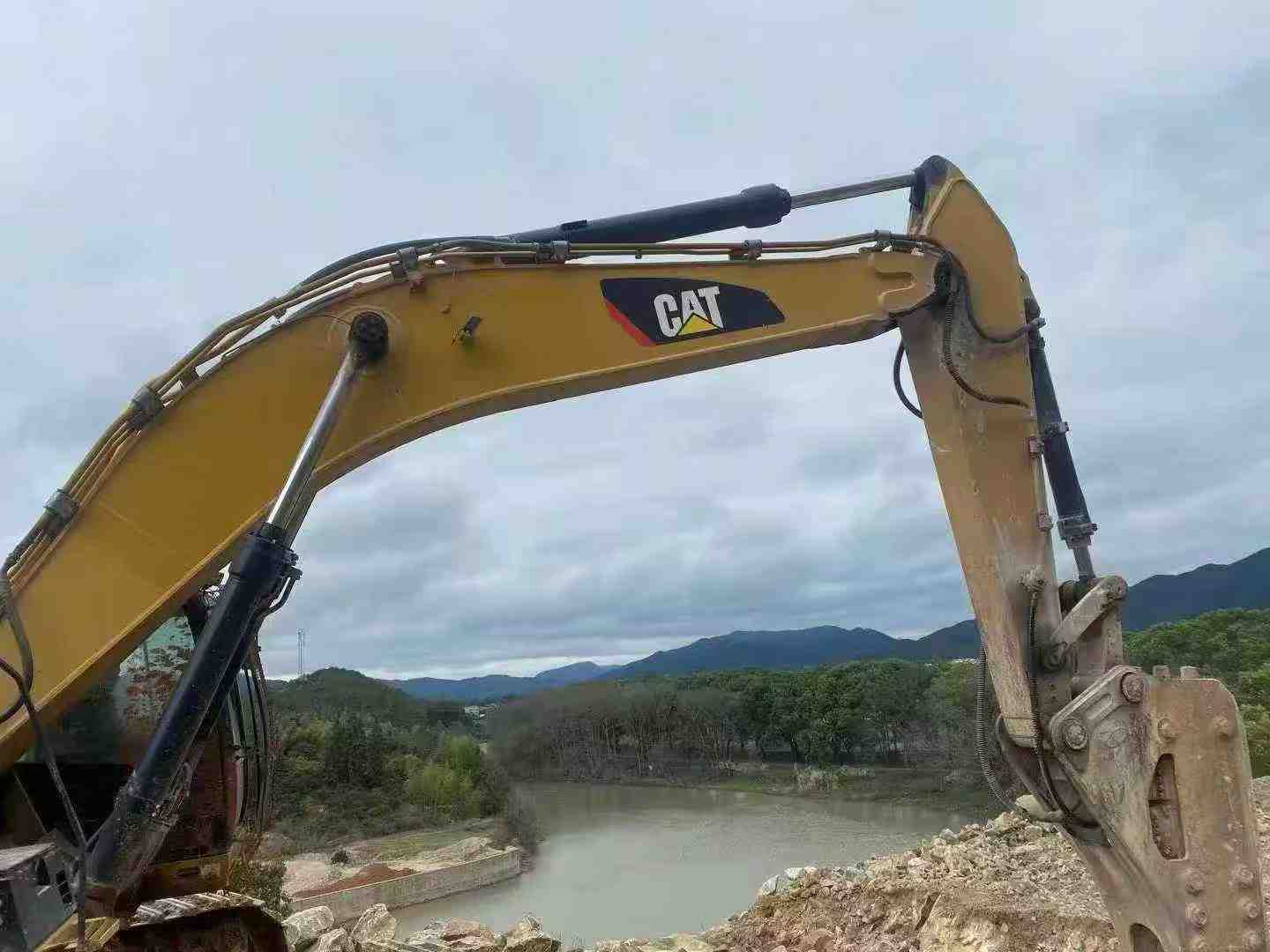 Used Caterpillar CT195 Excavator 2018 Model / 2